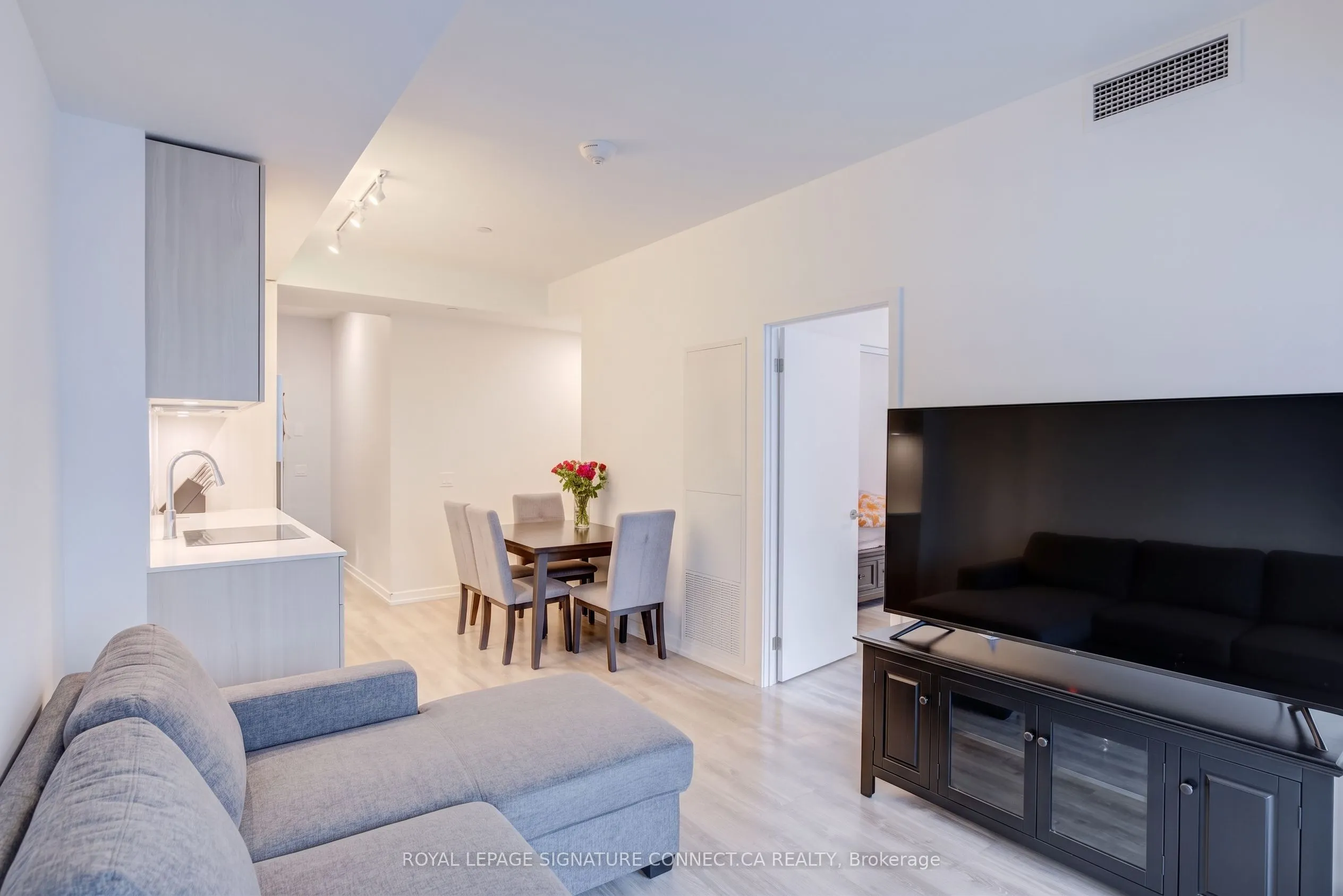 20 Tubman Avenue #517