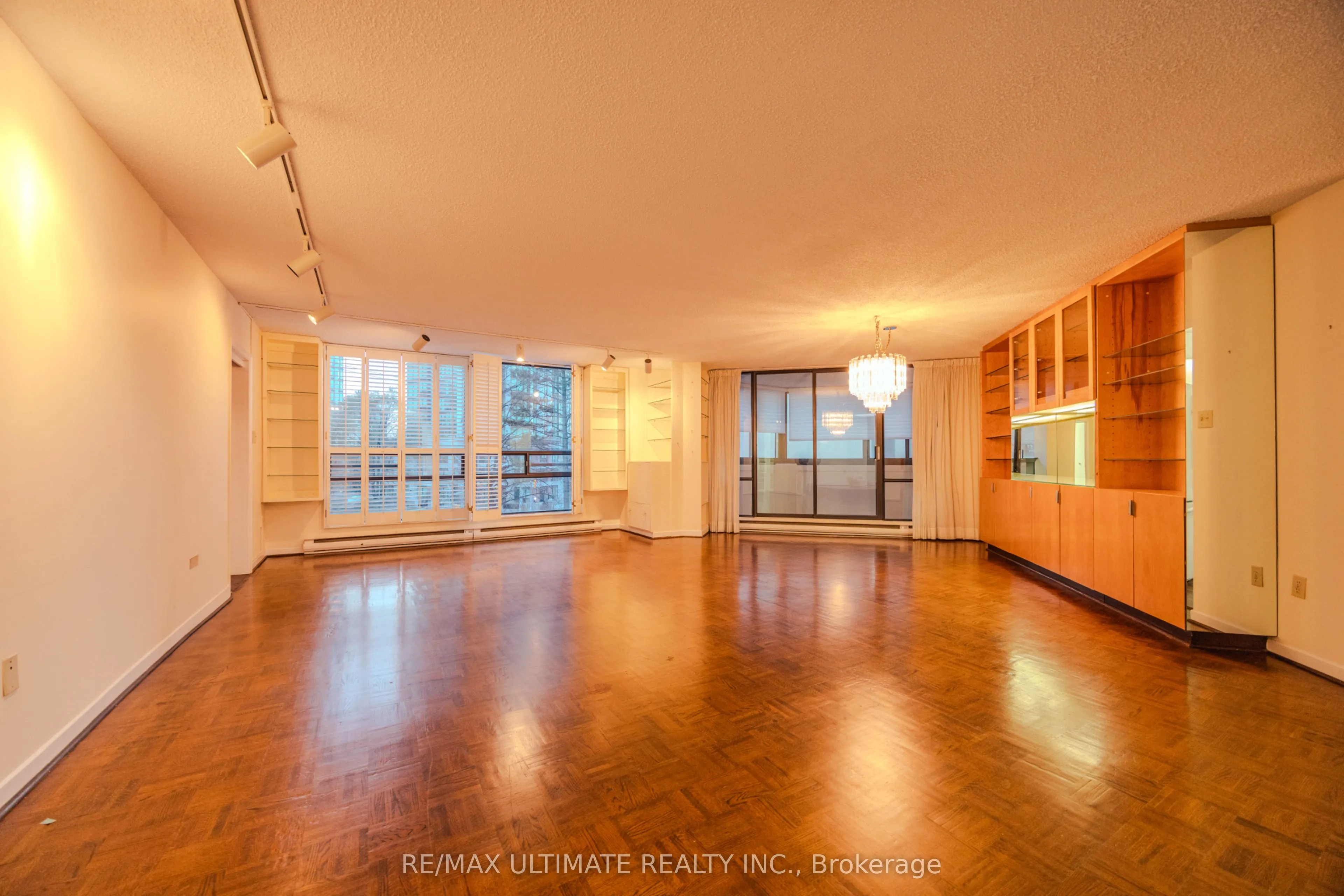 240 Heath Street W #201
