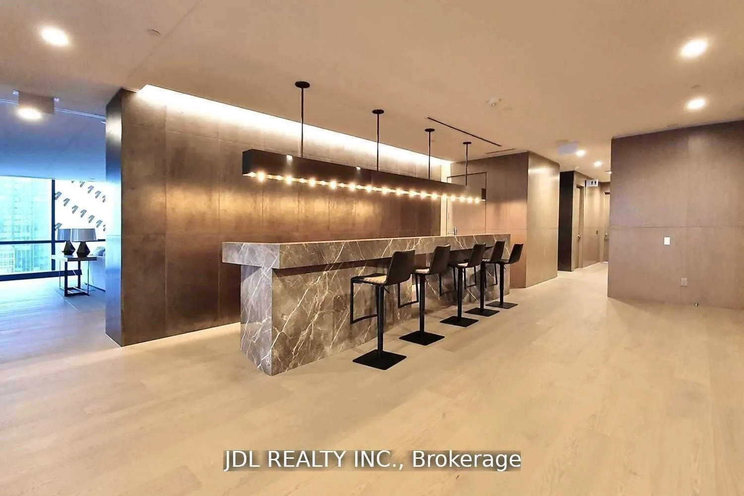 7 Grenville Street #1007