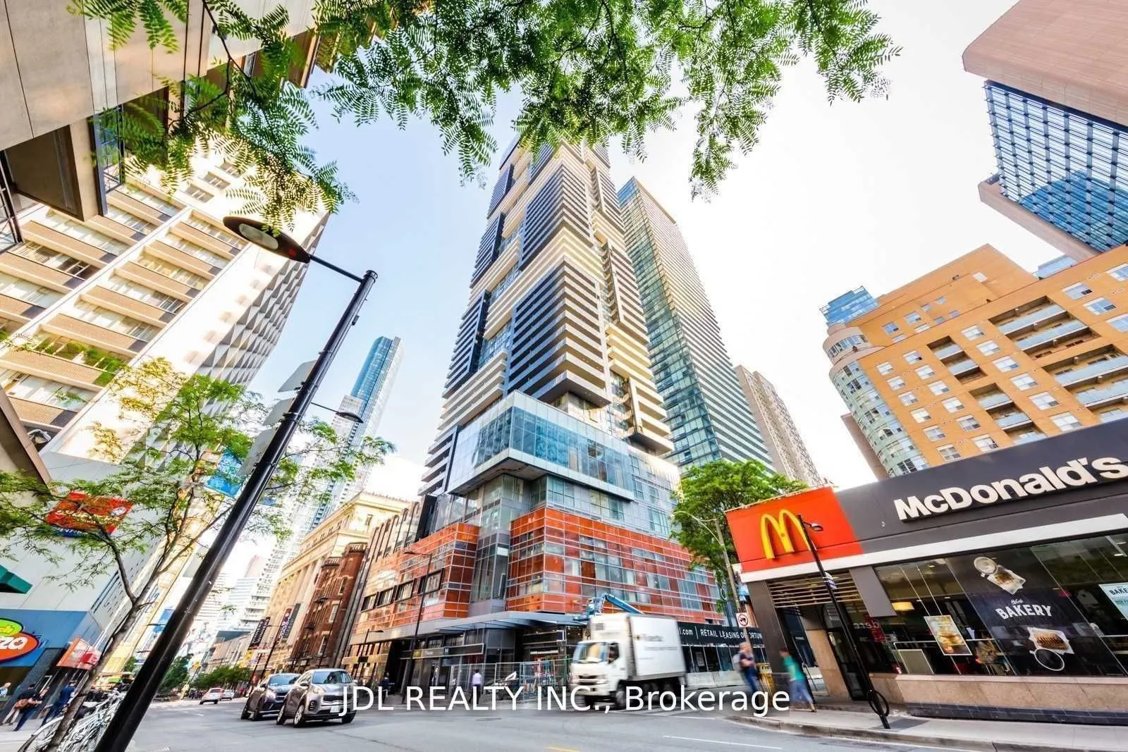 7 Grenville Street #1007