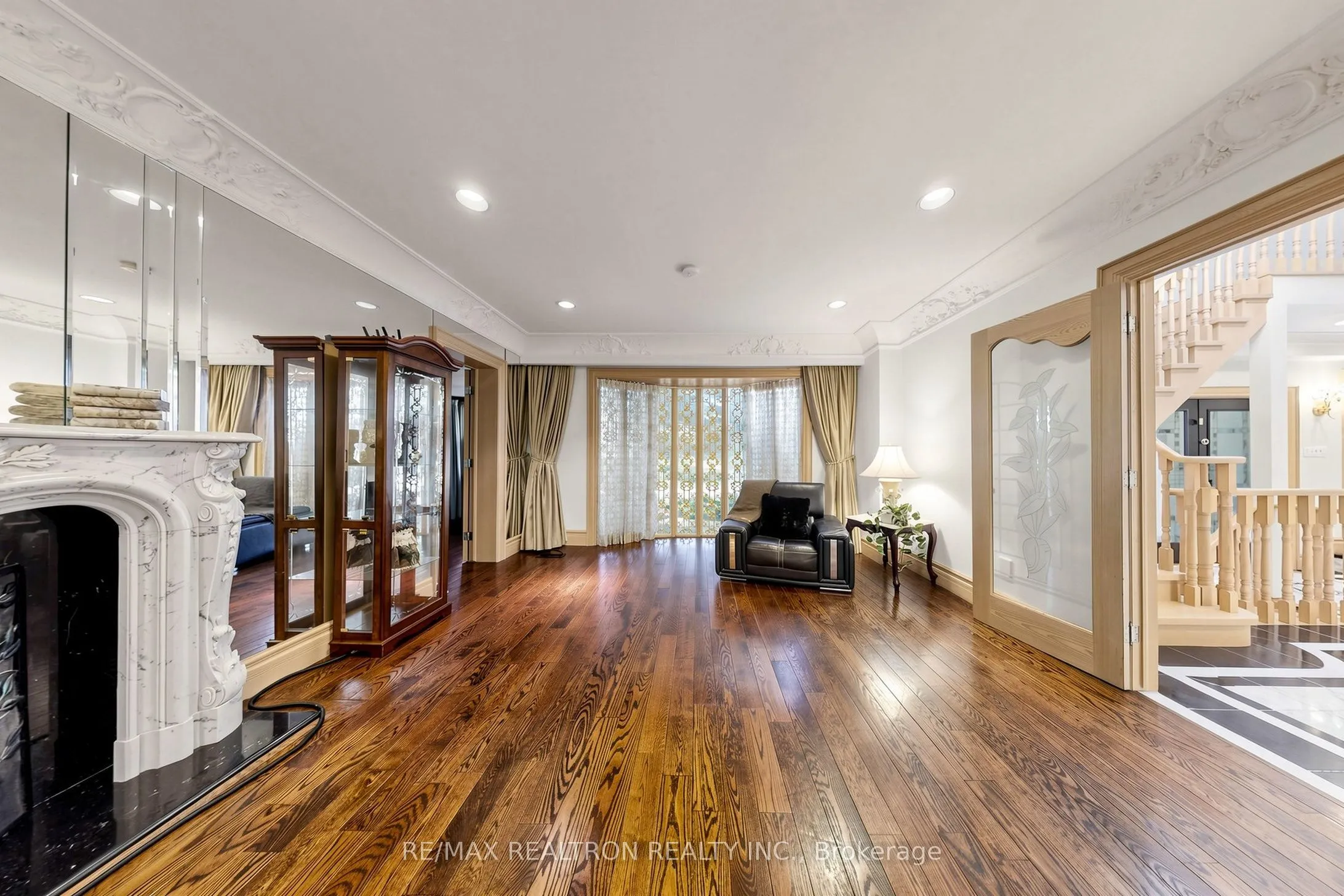31 Arjay Crescent