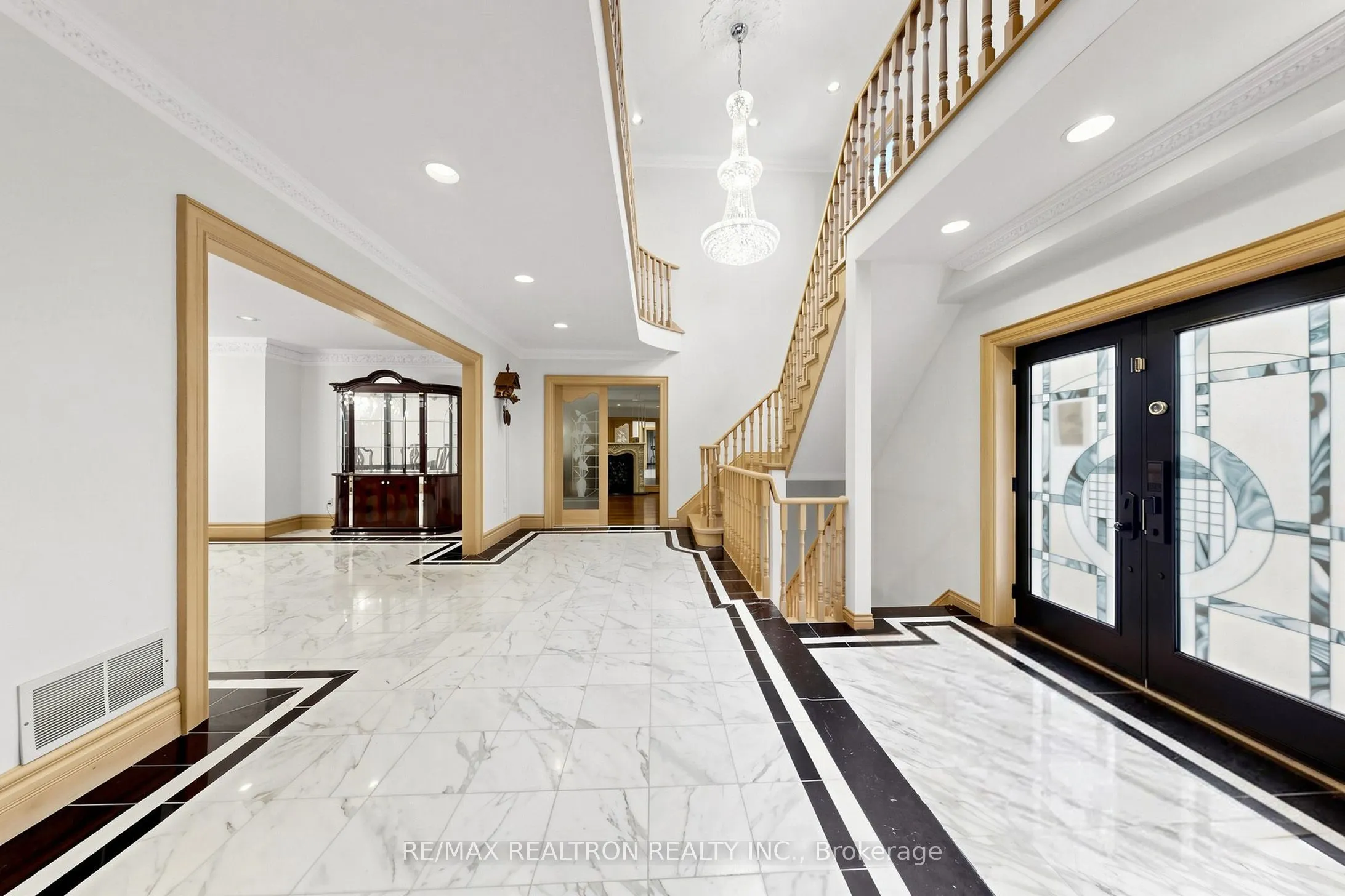 31 Arjay Crescent