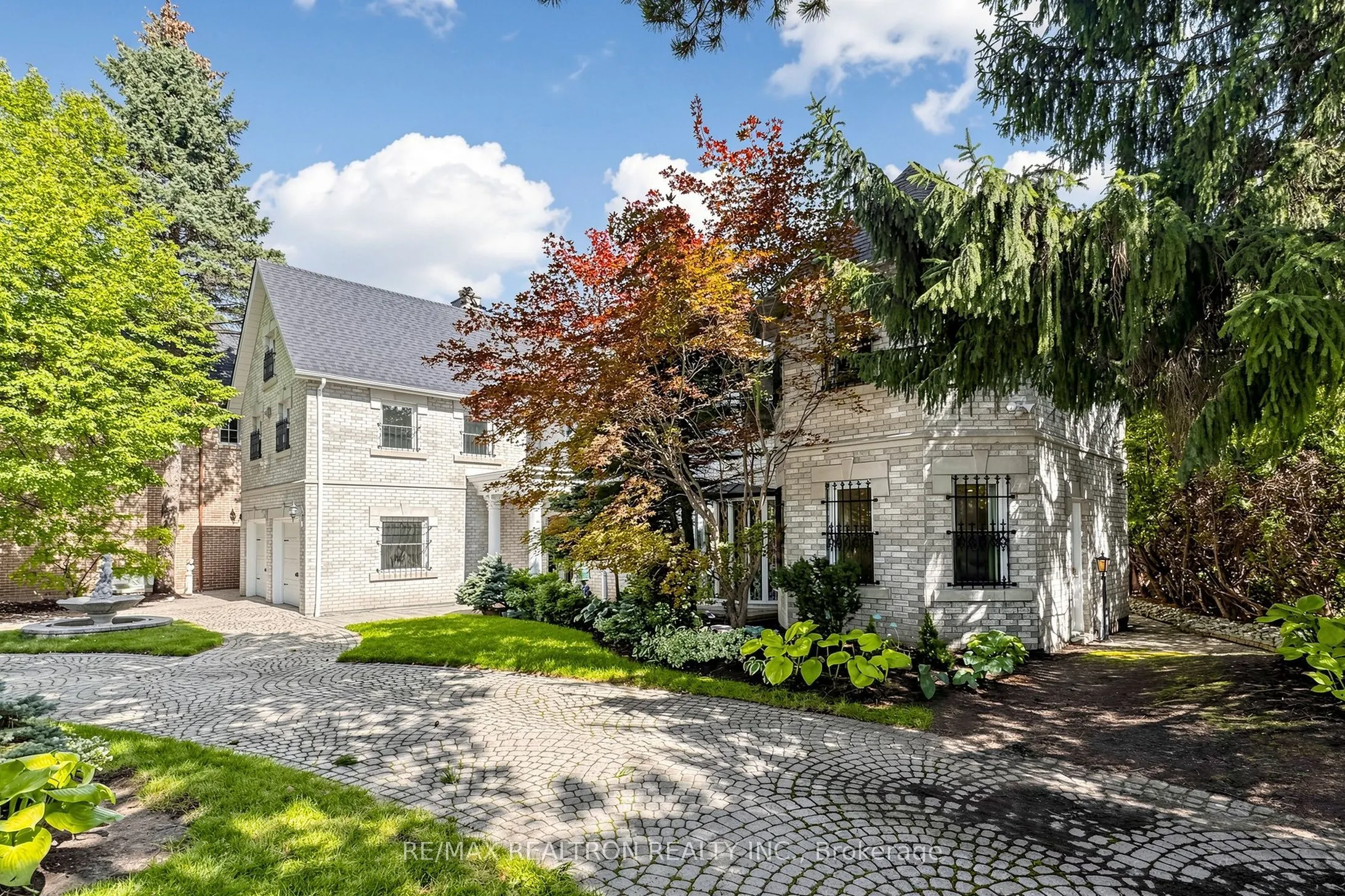 31 Arjay Crescent