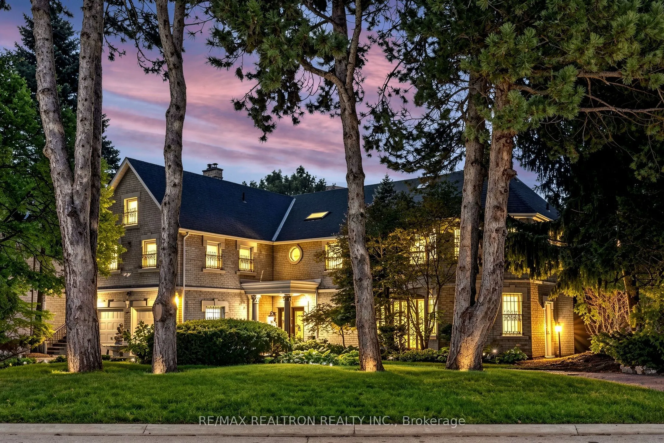 31 Arjay Crescent