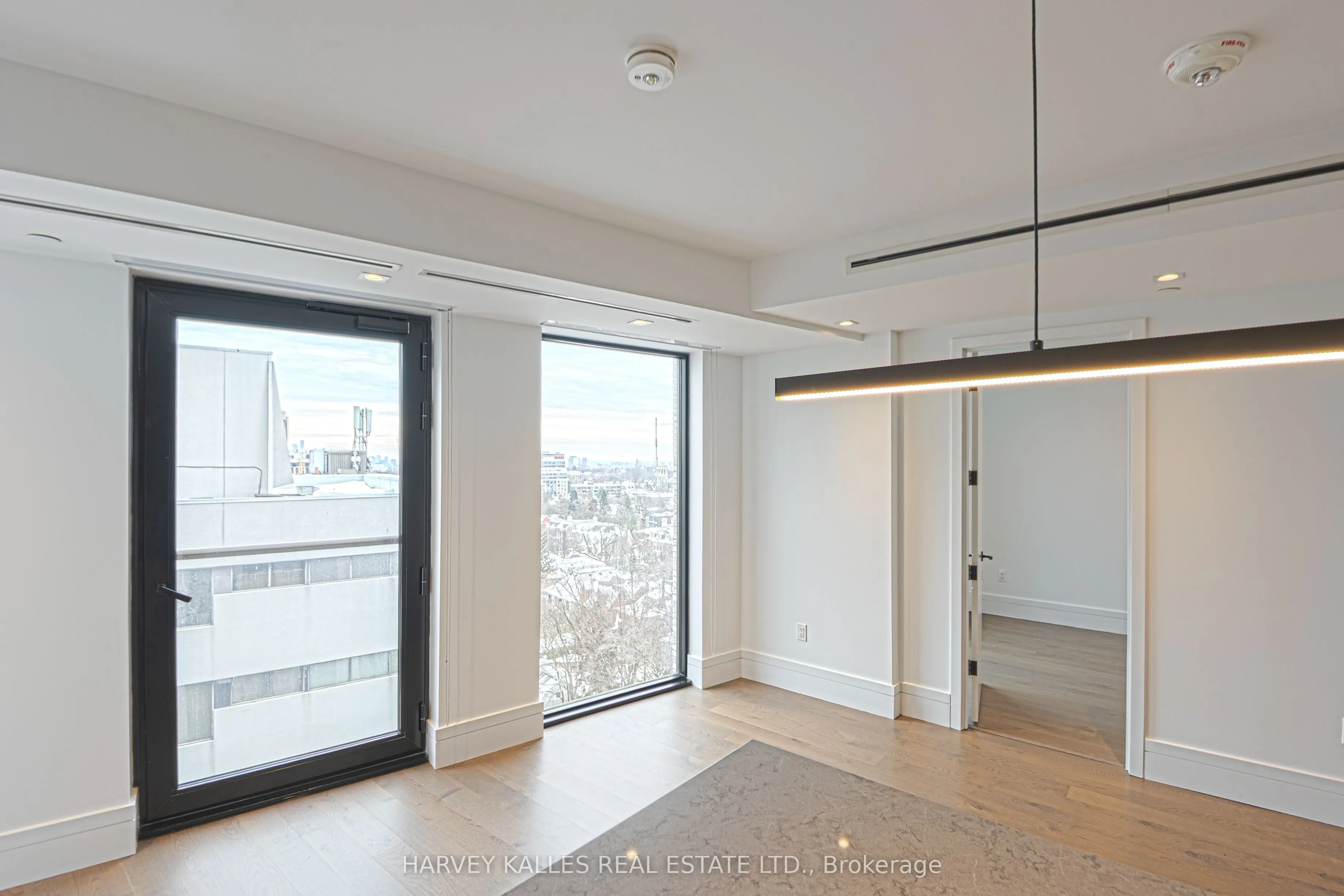 215 Lonsdale Road #1508