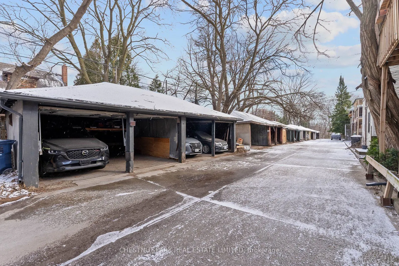 26 Strathgowan Avenue #Lower