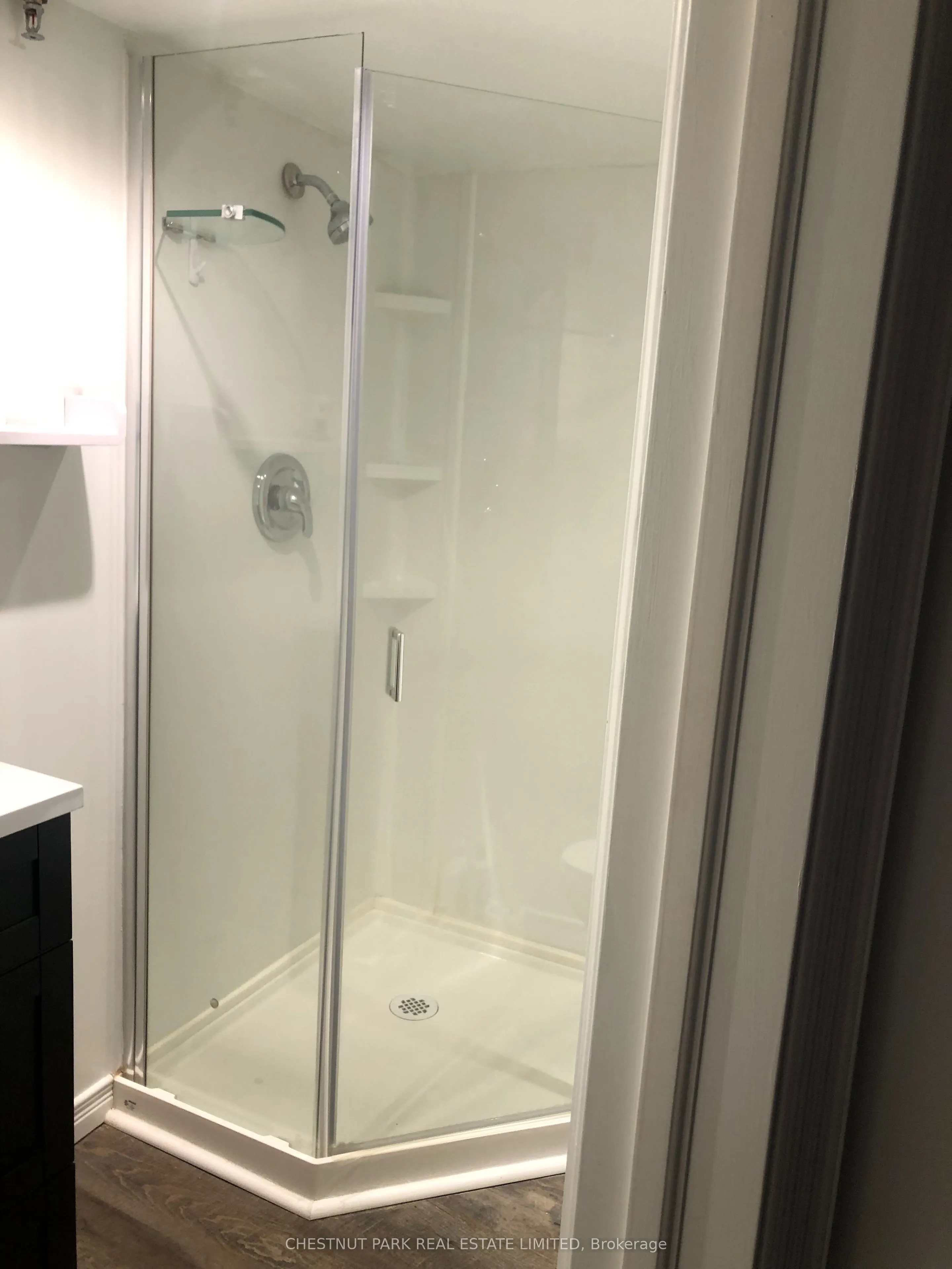26 Strathgowan Avenue #Lower