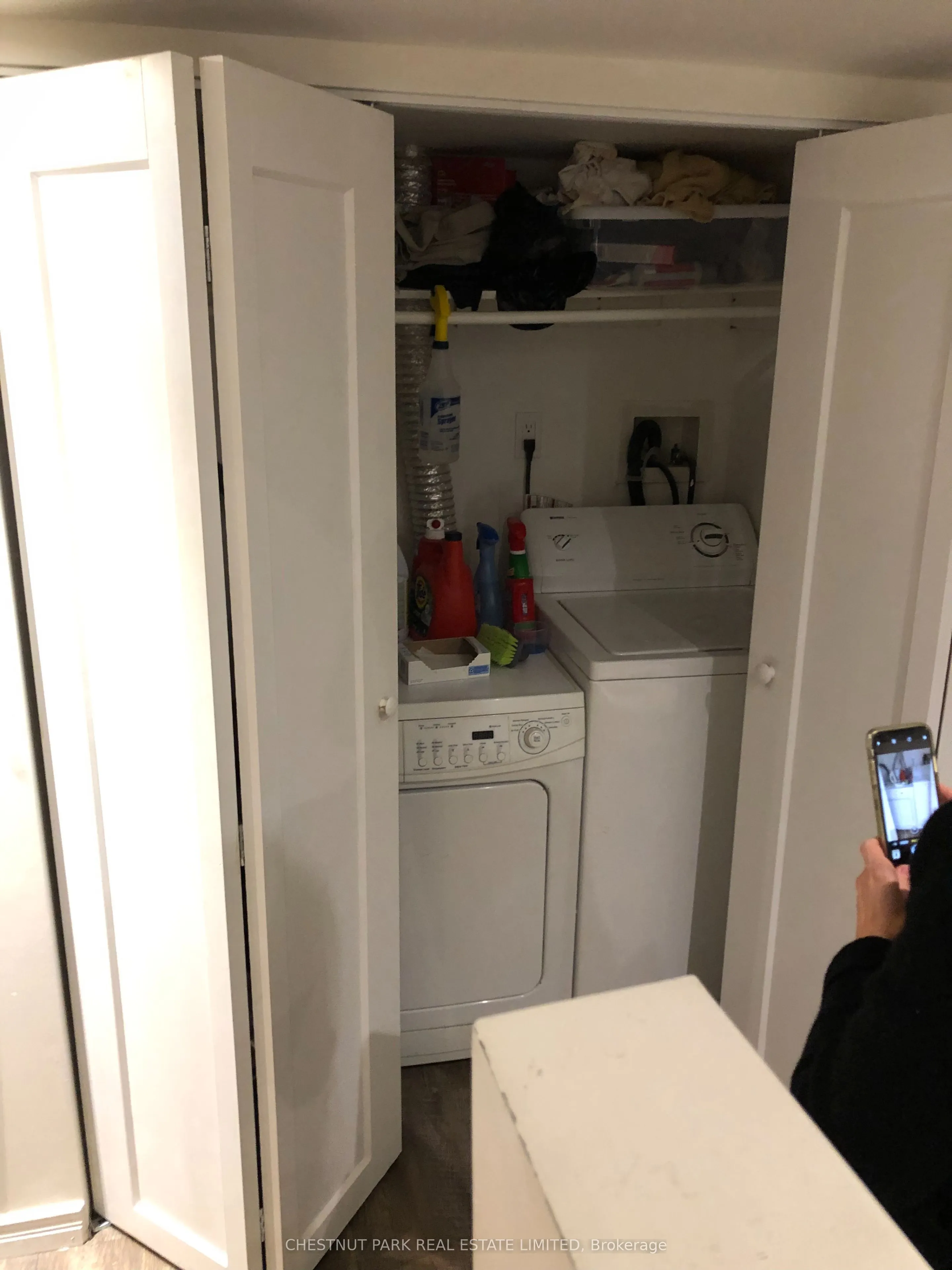 26 Strathgowan Avenue #Lower