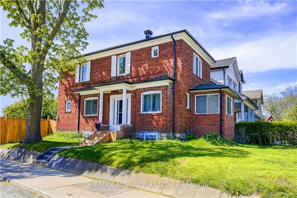 33 Castlefield Avenue