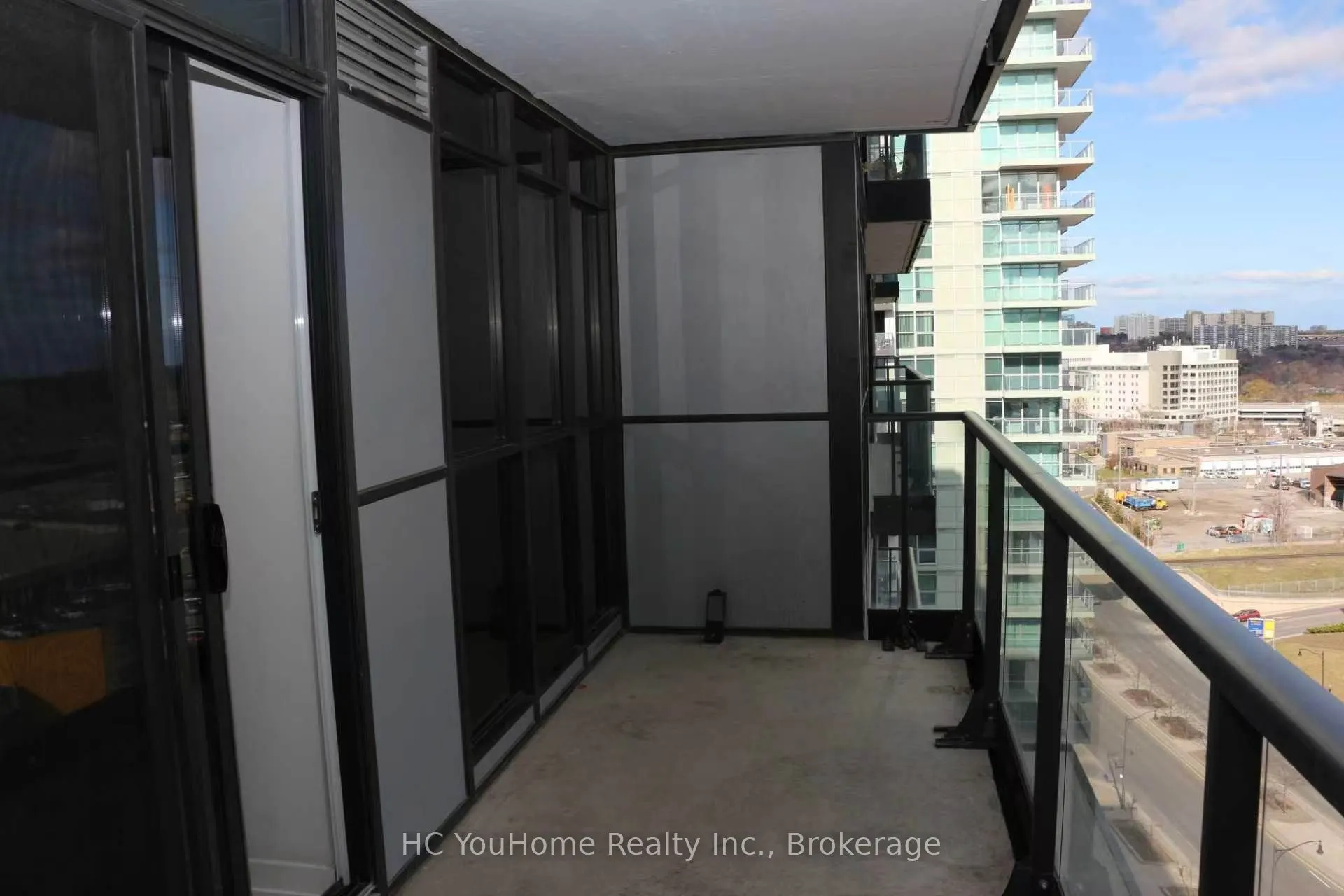 19 Singer Court #1225