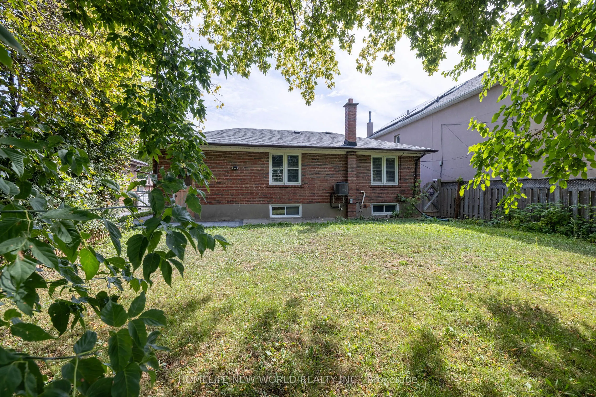 192 Combe Avenue
