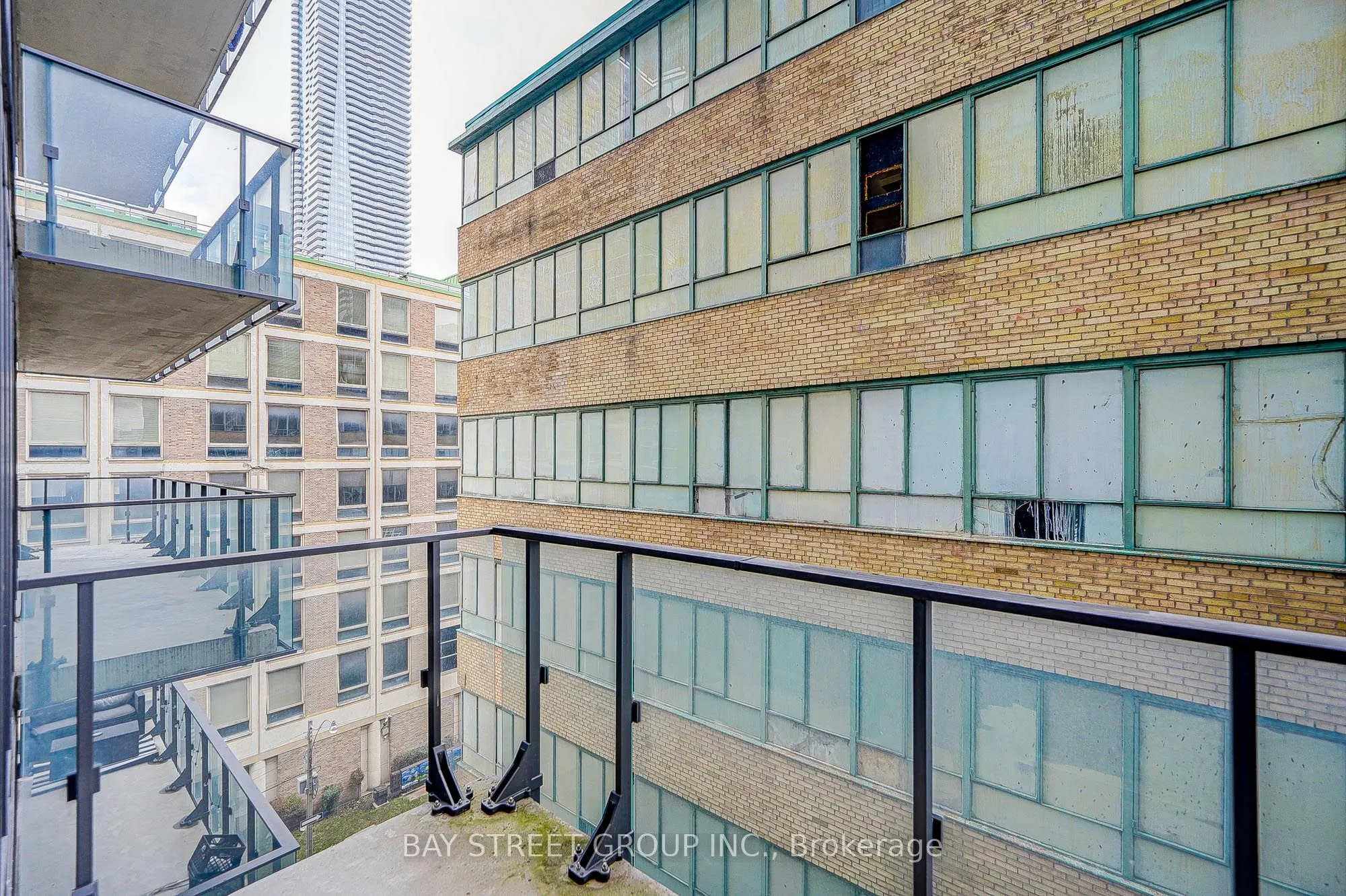75 St Nicholas Street #609