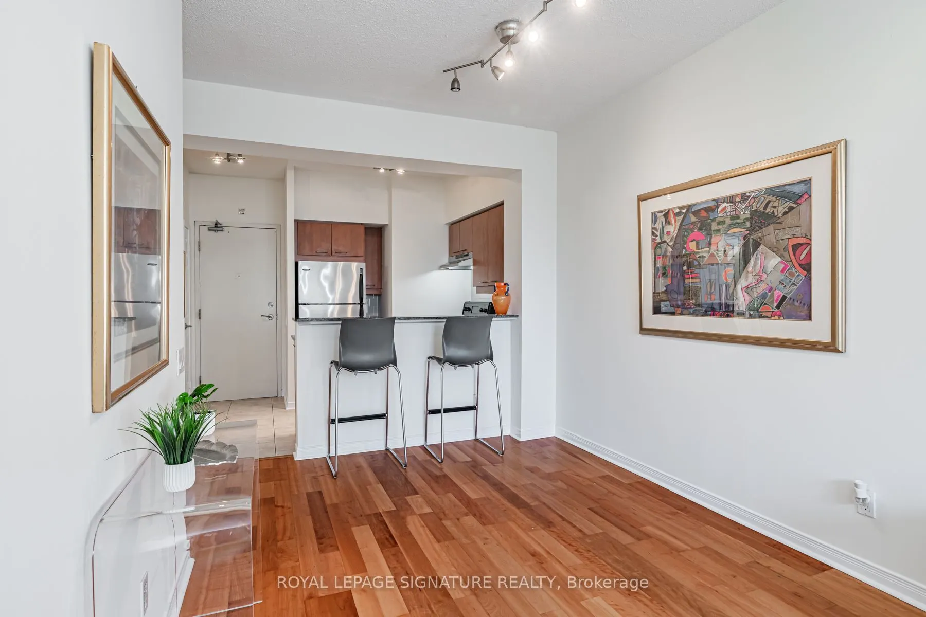 485 Rosewell Avenue #311