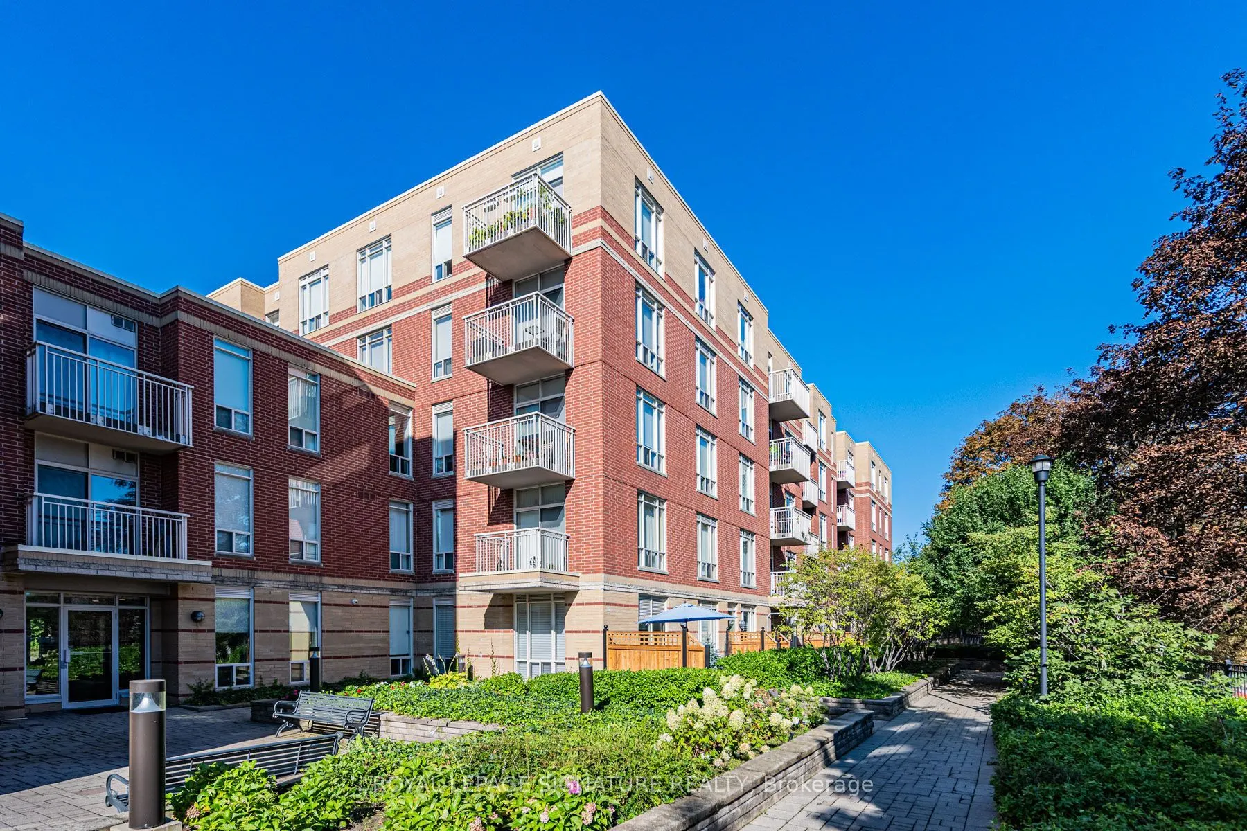 485 Rosewell Avenue #311