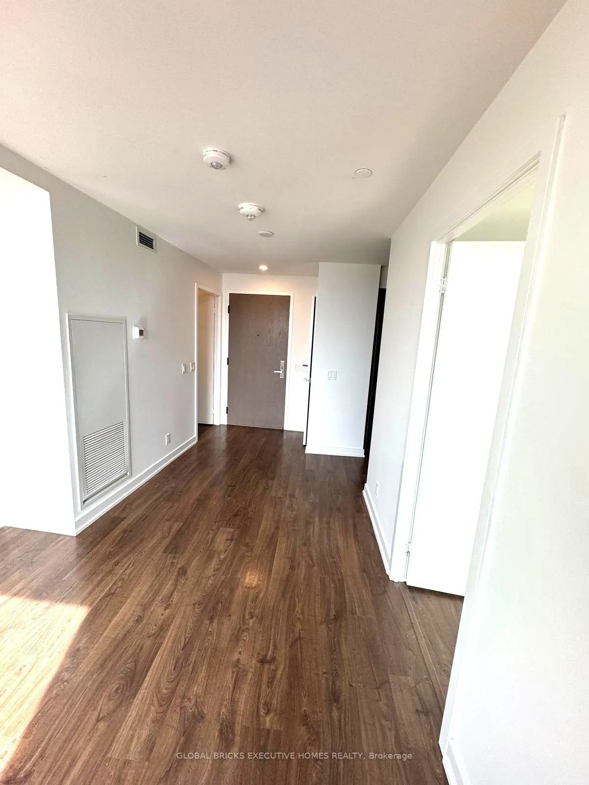 30 Tretti Way #1305
