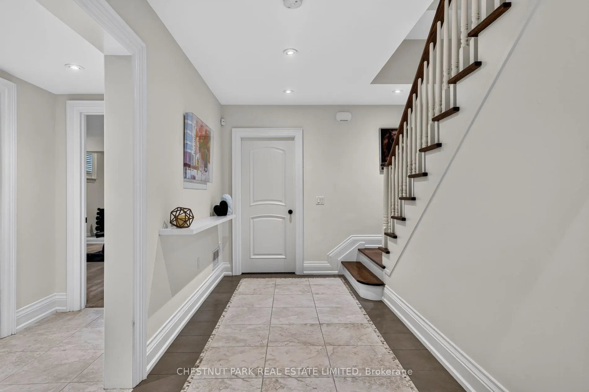 179 Yonge Boulevard