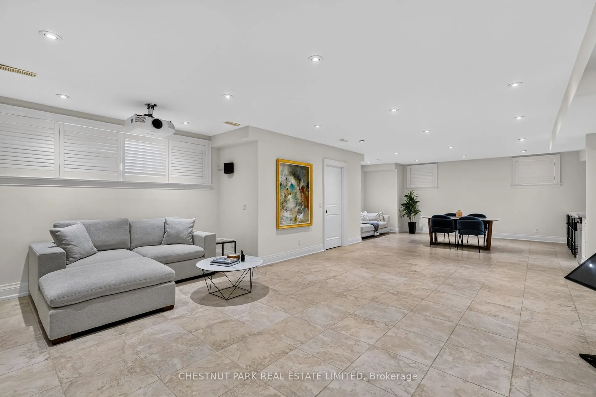 179 Yonge Boulevard
