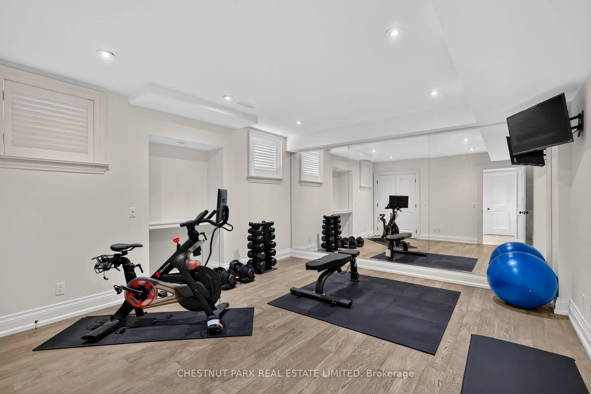 179 Yonge Boulevard