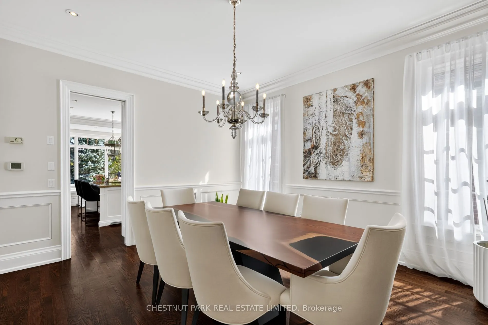 179 Yonge Boulevard