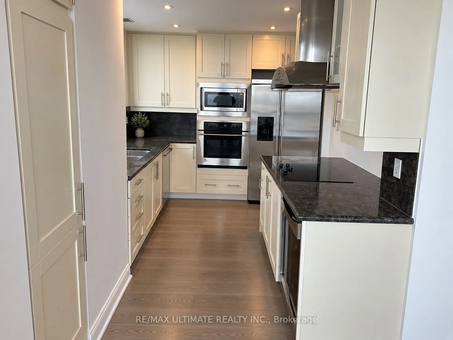 761 Bay Street #4212