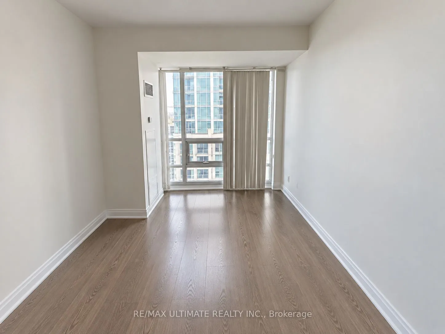 761 Bay Street #4212