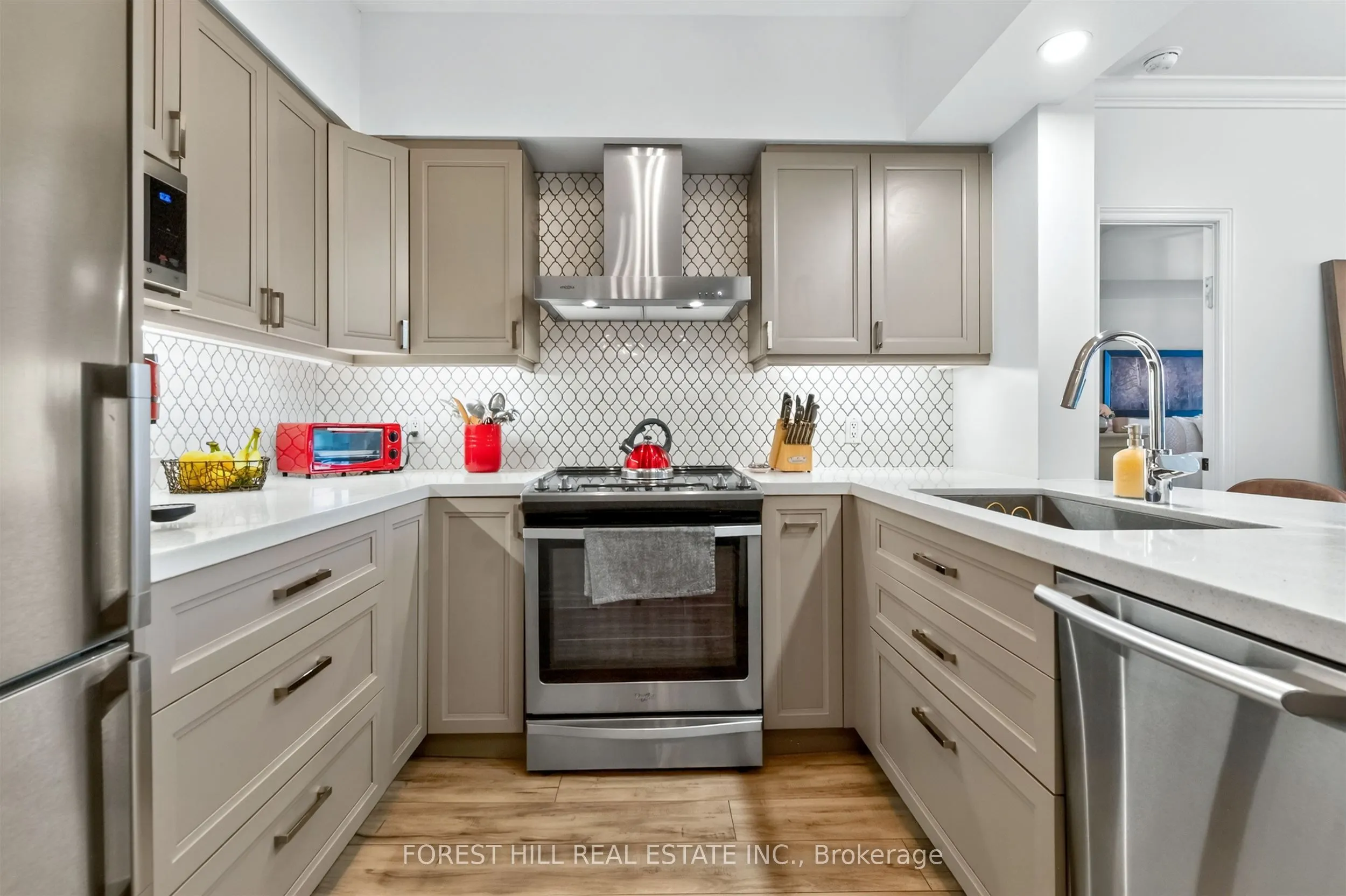2 Edith Drive #508