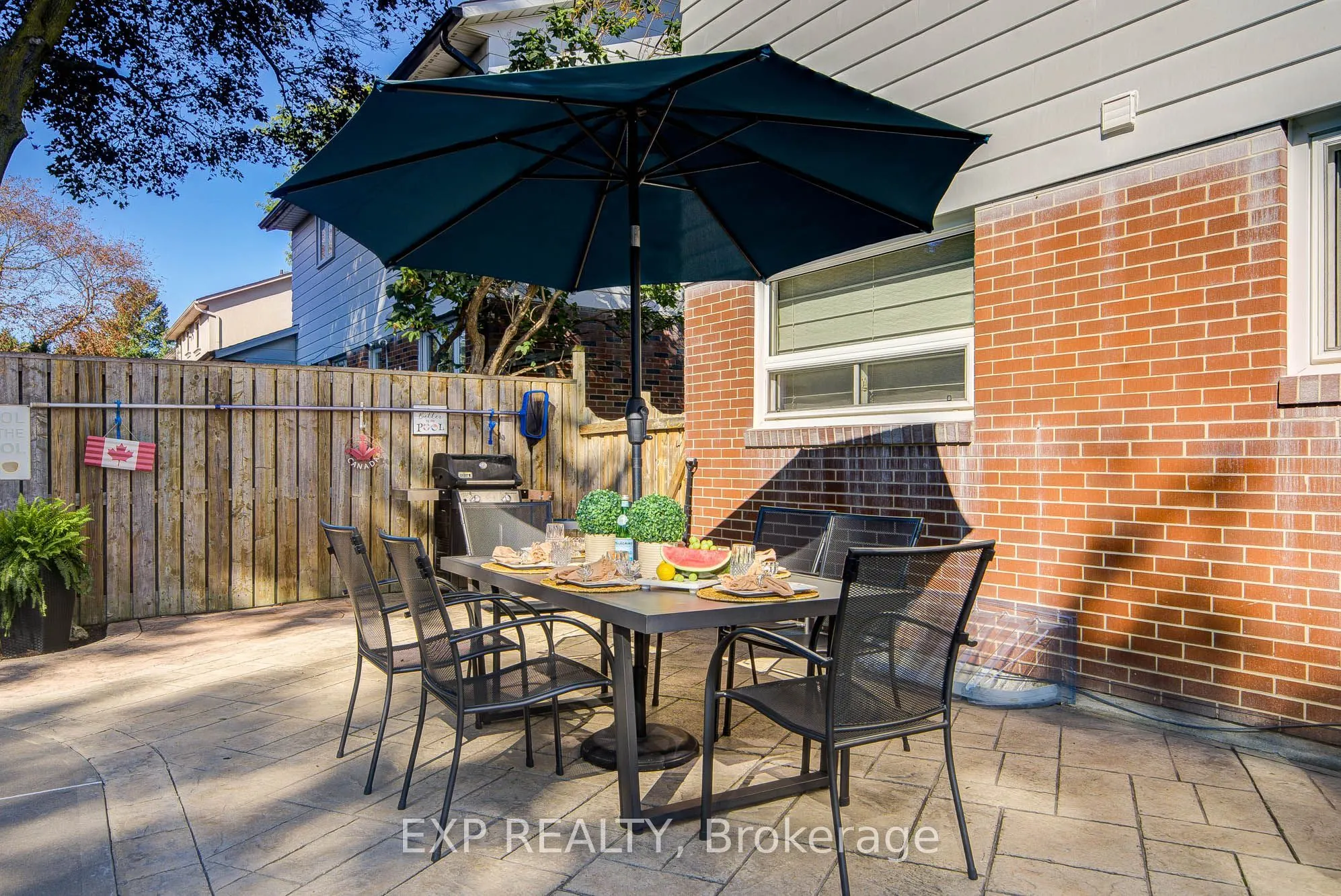 17 Rustywood Drive
