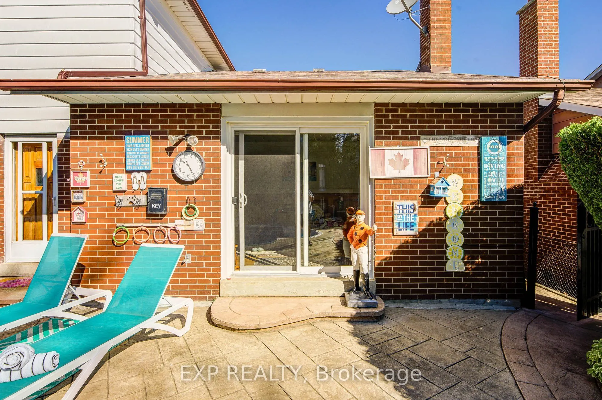 17 Rustywood Drive