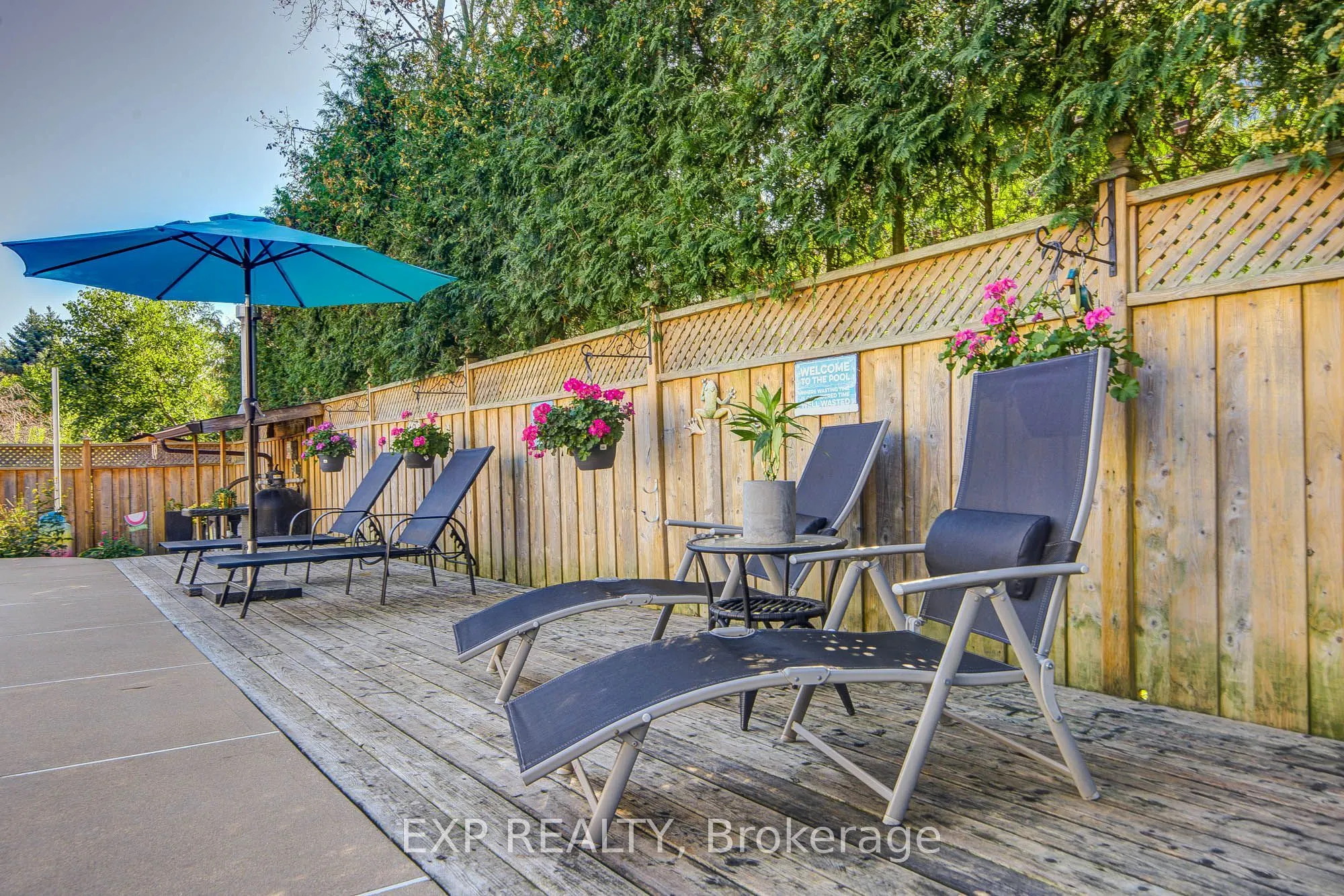 17 Rustywood Drive