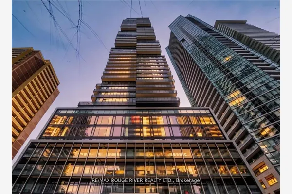 55 Charles Street E