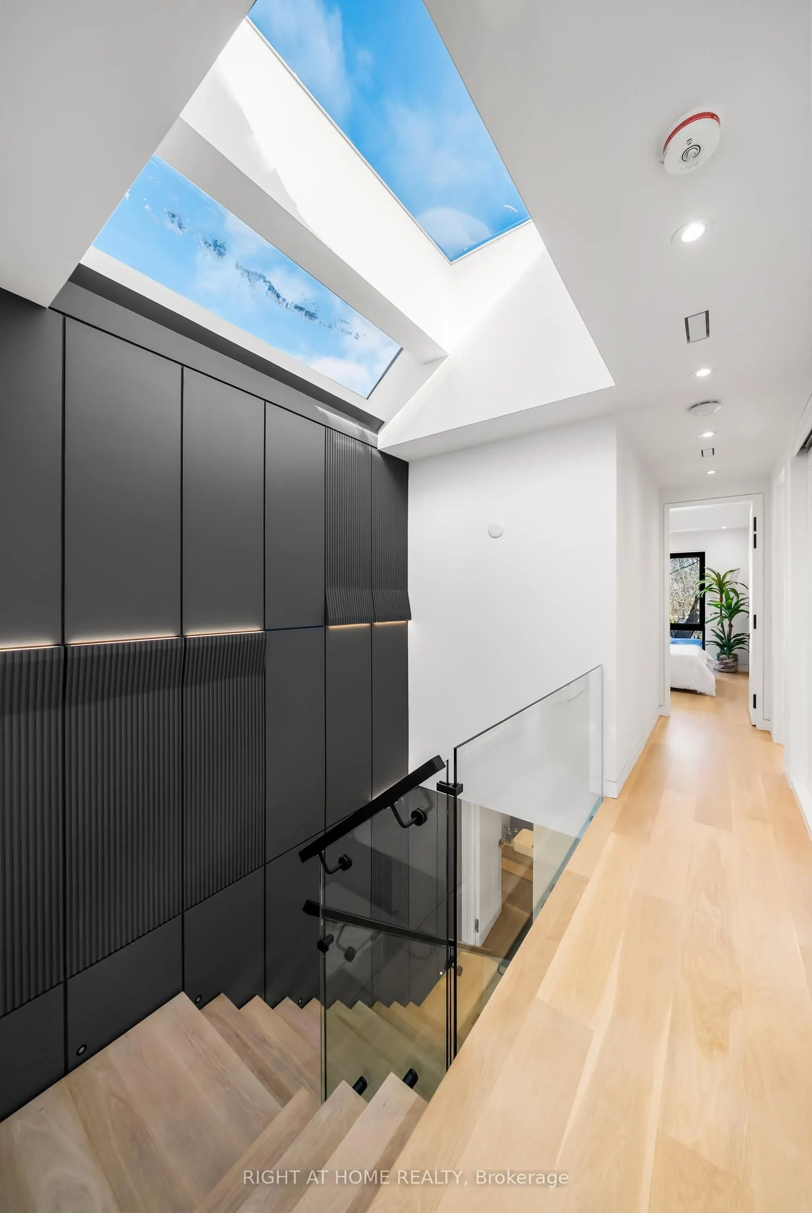 74B Rathnelly Avenue