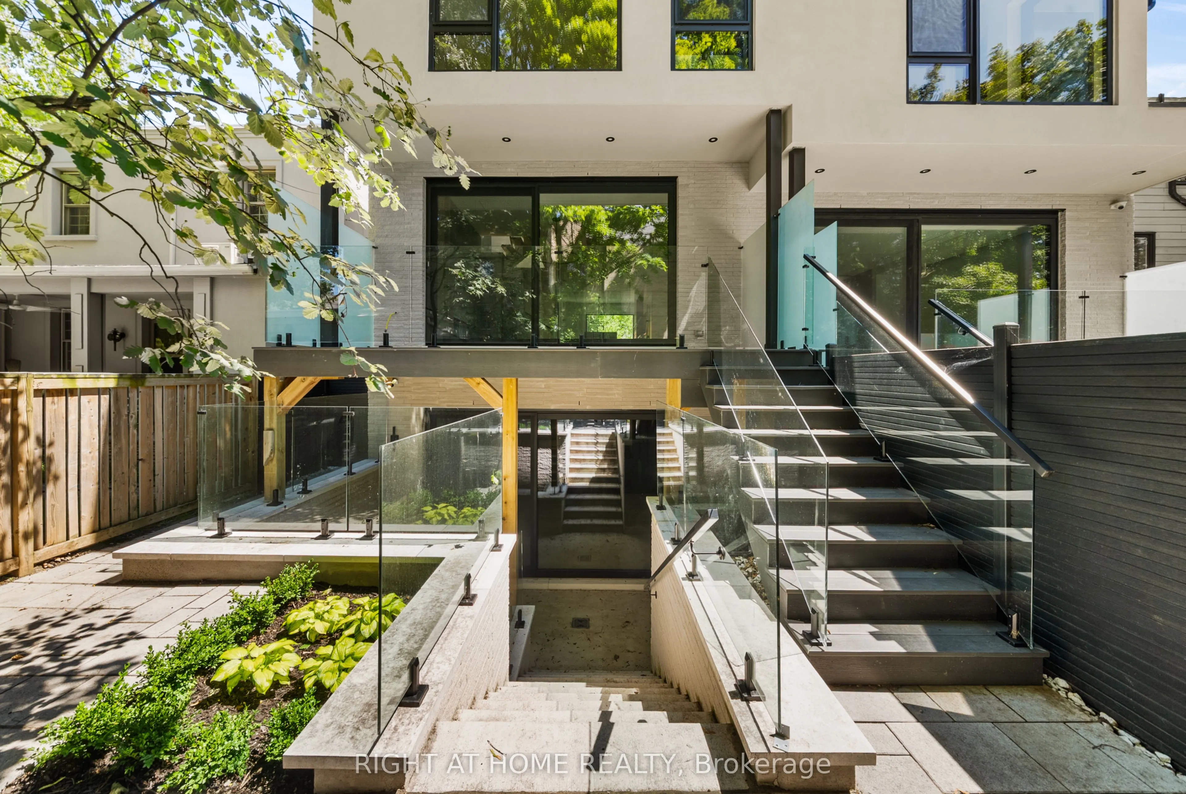 74B Rathnelly Avenue