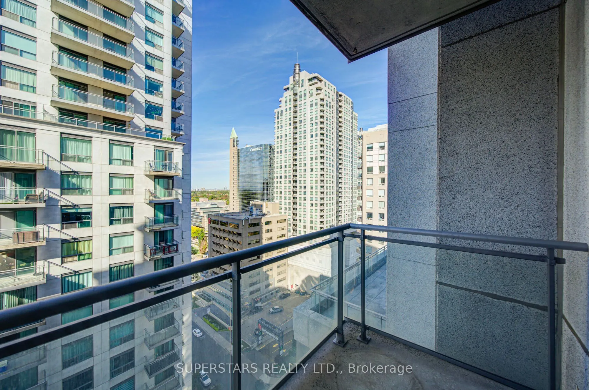 188 Doris Avenue ##2002