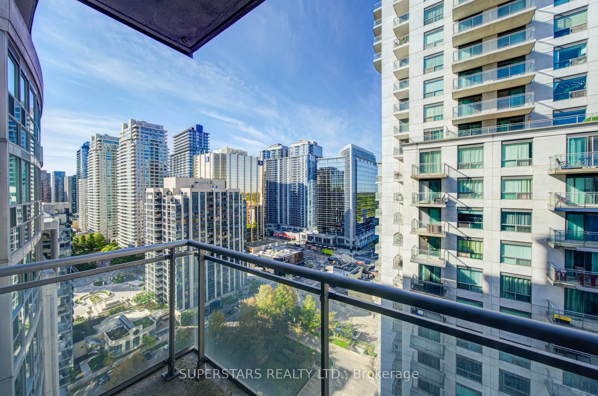 188 Doris Avenue ##2002