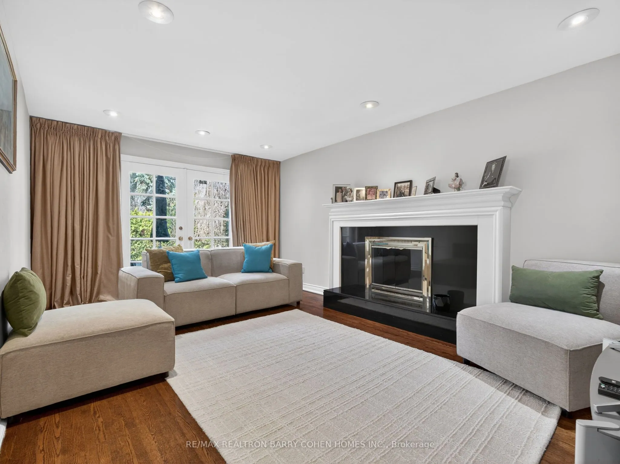 25 Harlington Road