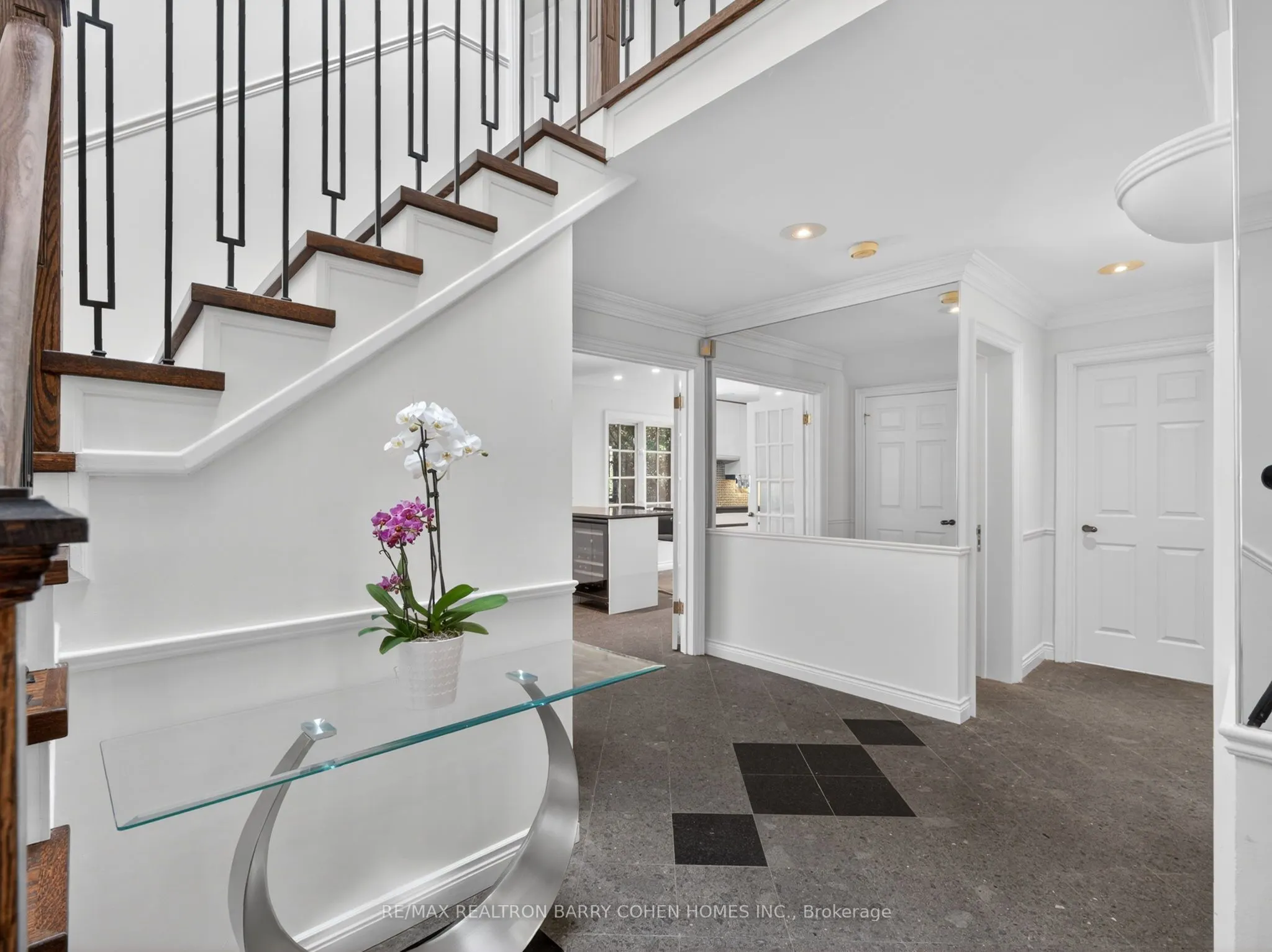 25 Harlington Road