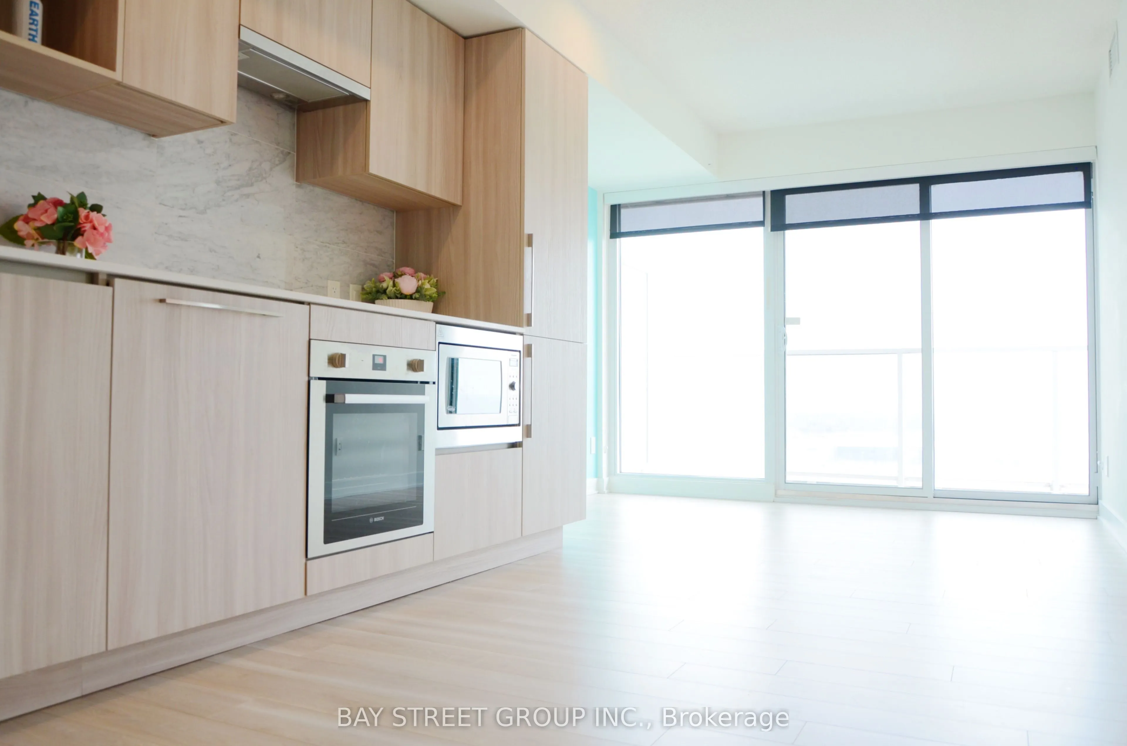 17 Bathurst Street ##1716