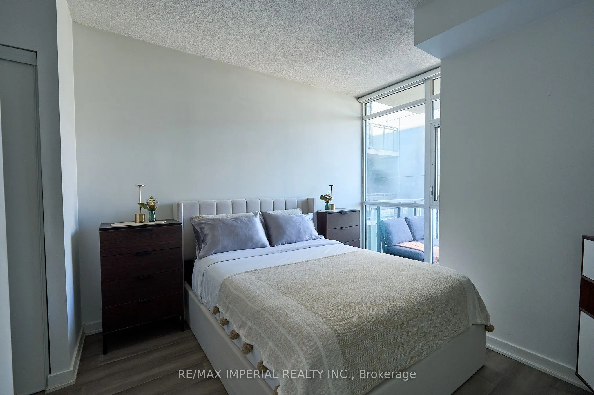 775 King Street W #901