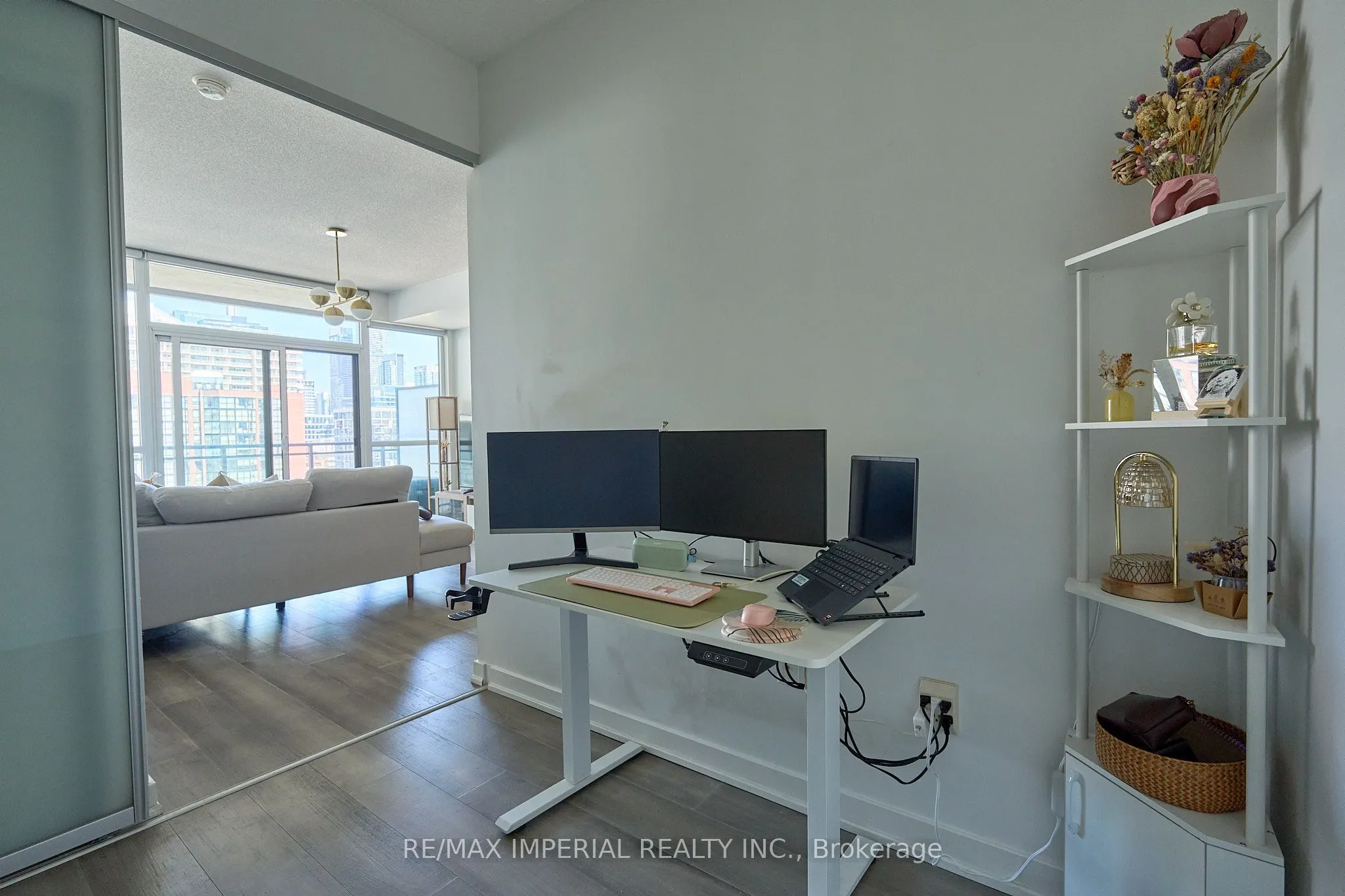 775 King Street W #901