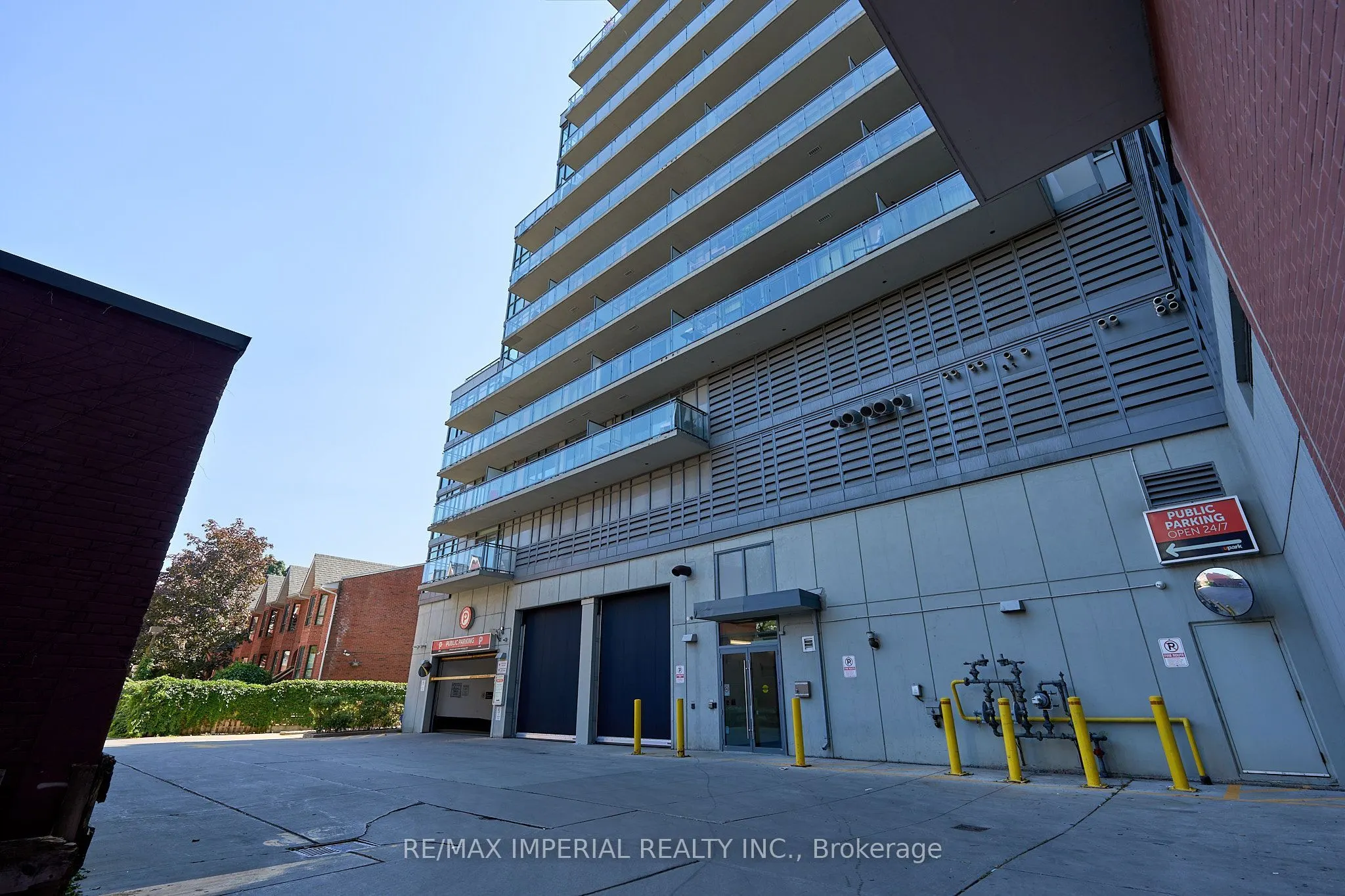 775 King Street W #901
