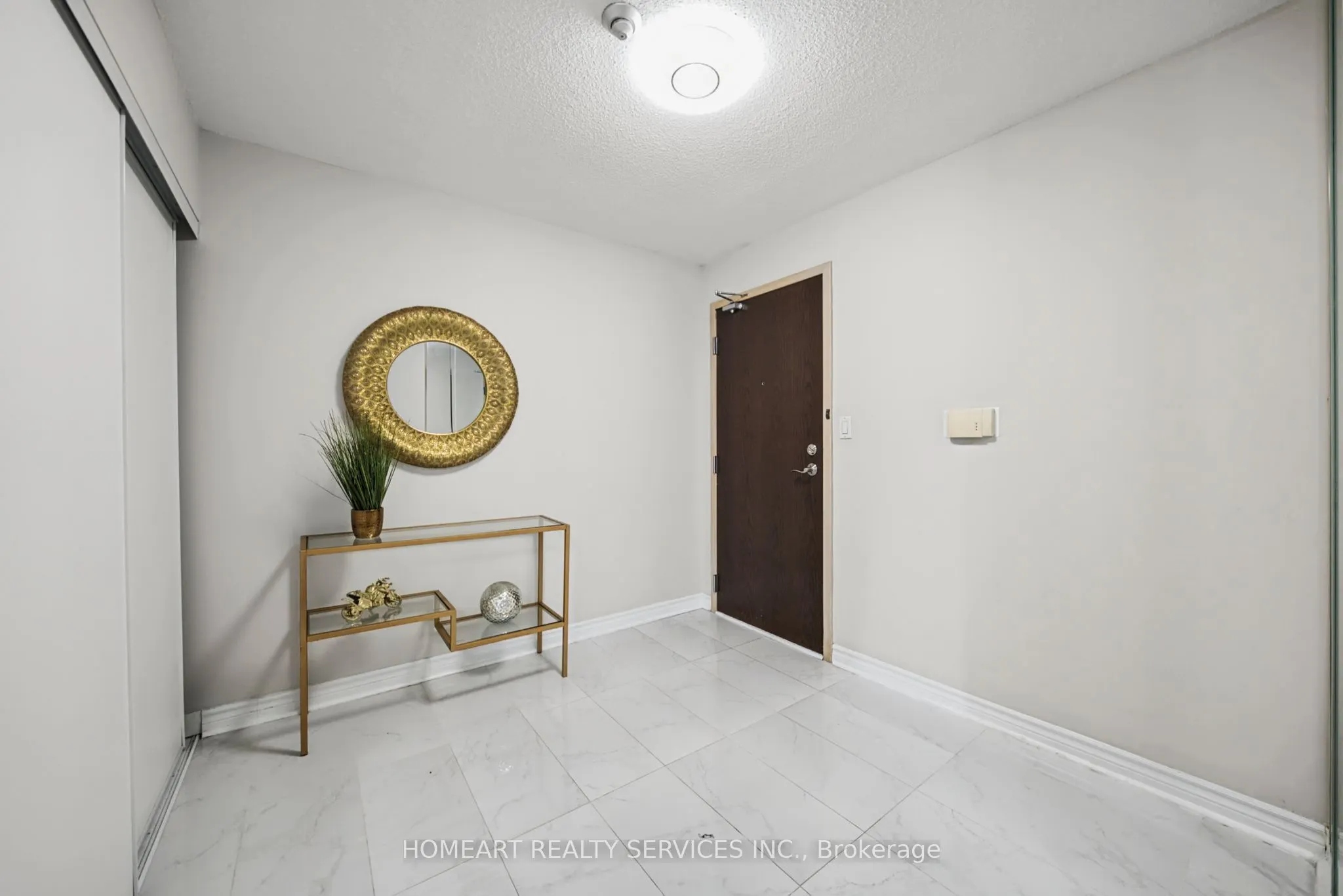 30 Greenfield Avenue #1806