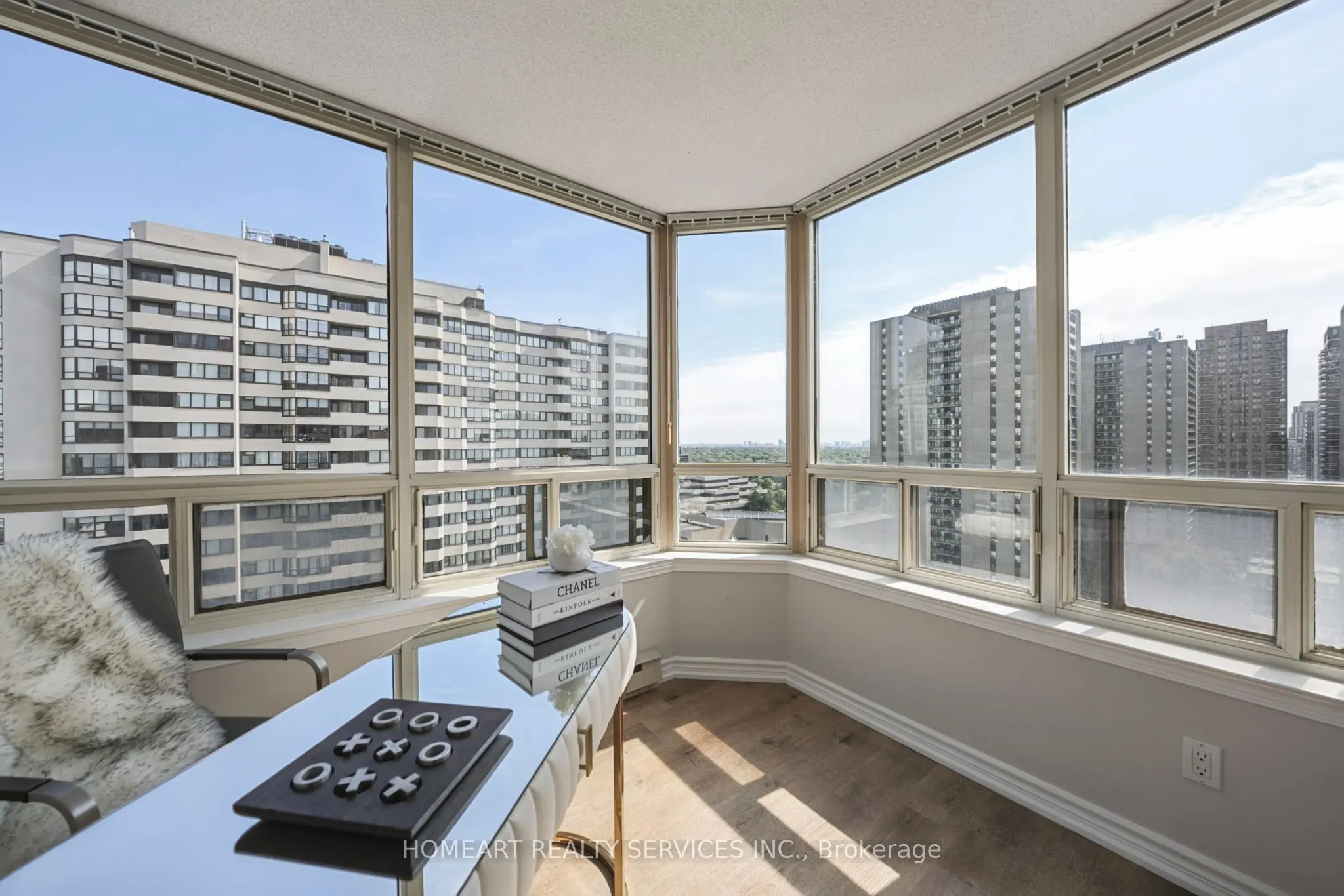 30 Greenfield Avenue #1806