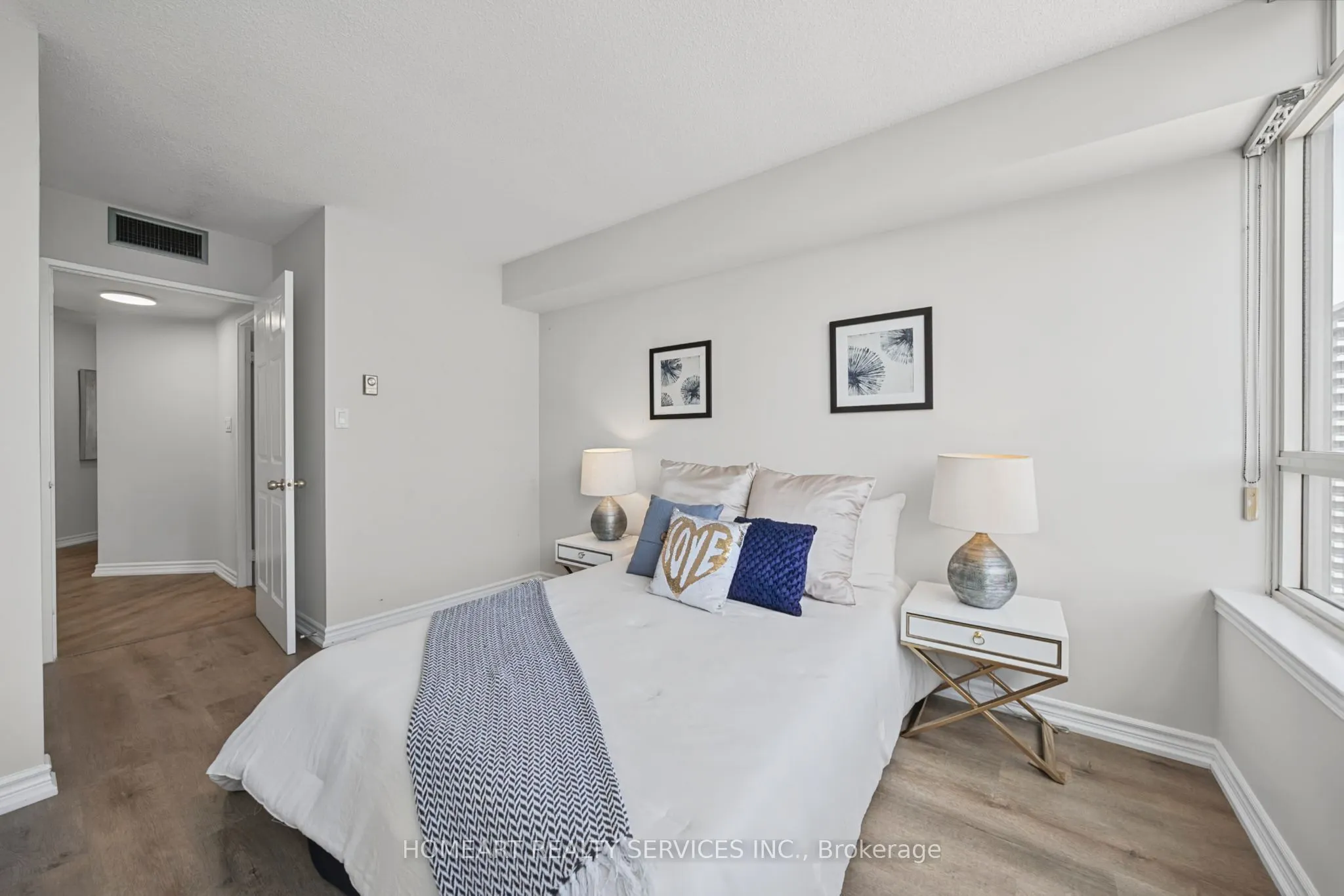 30 Greenfield Avenue #1806