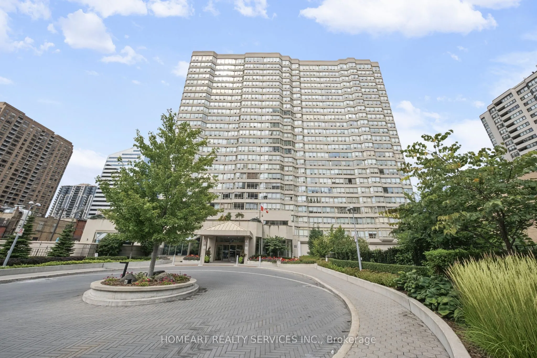 30 Greenfield Avenue #1806
