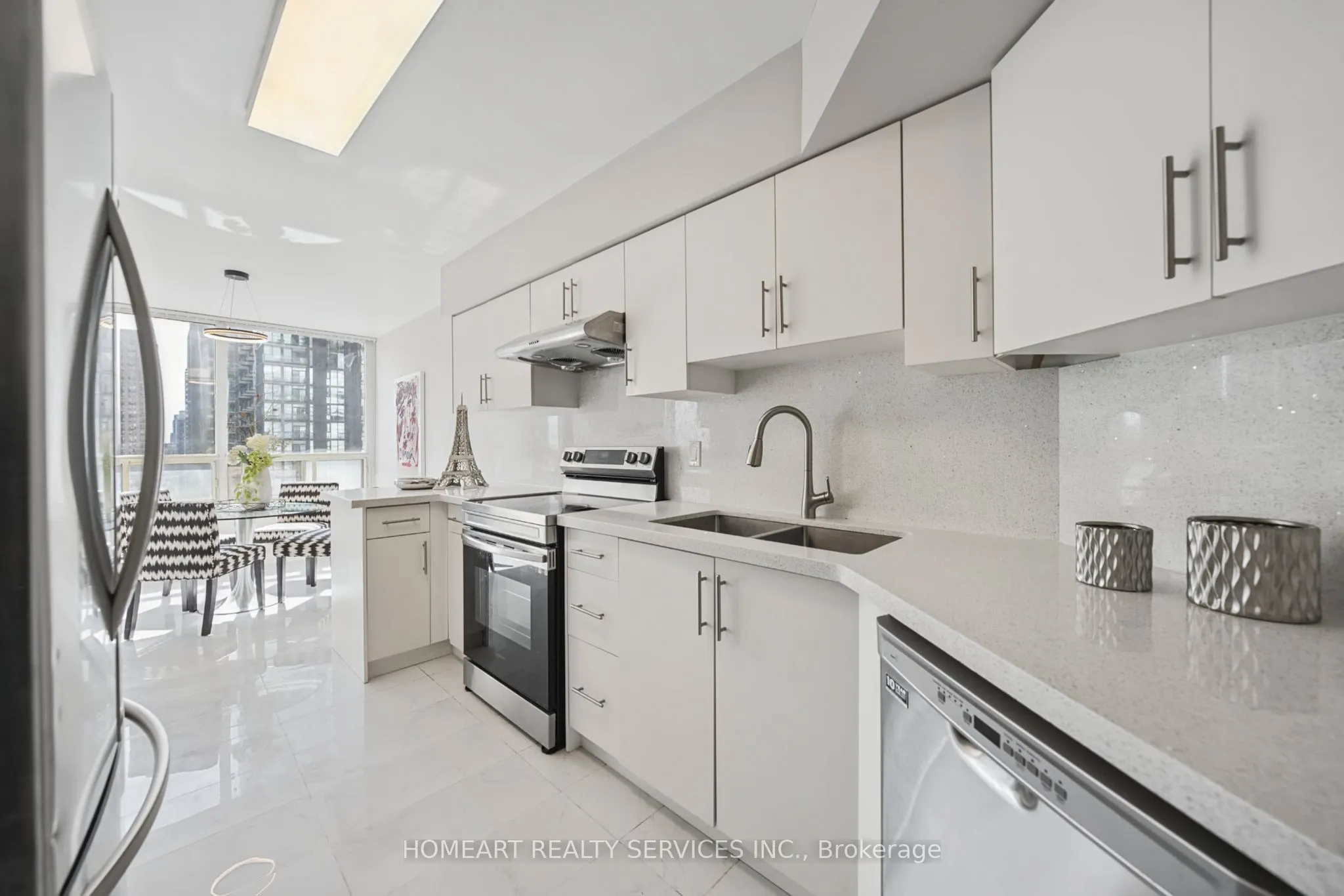 30 Greenfield Avenue #1806