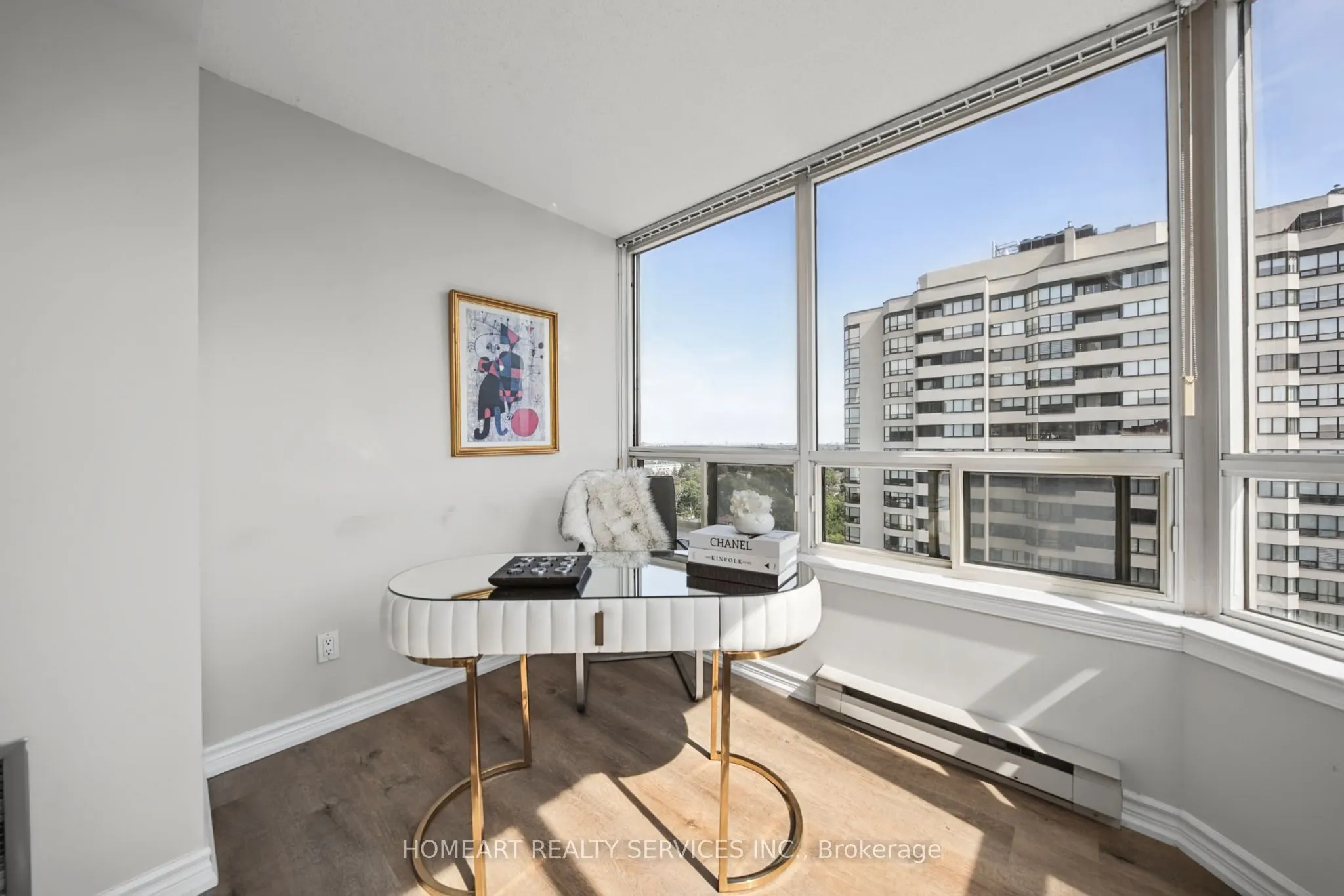 30 Greenfield Avenue #1806