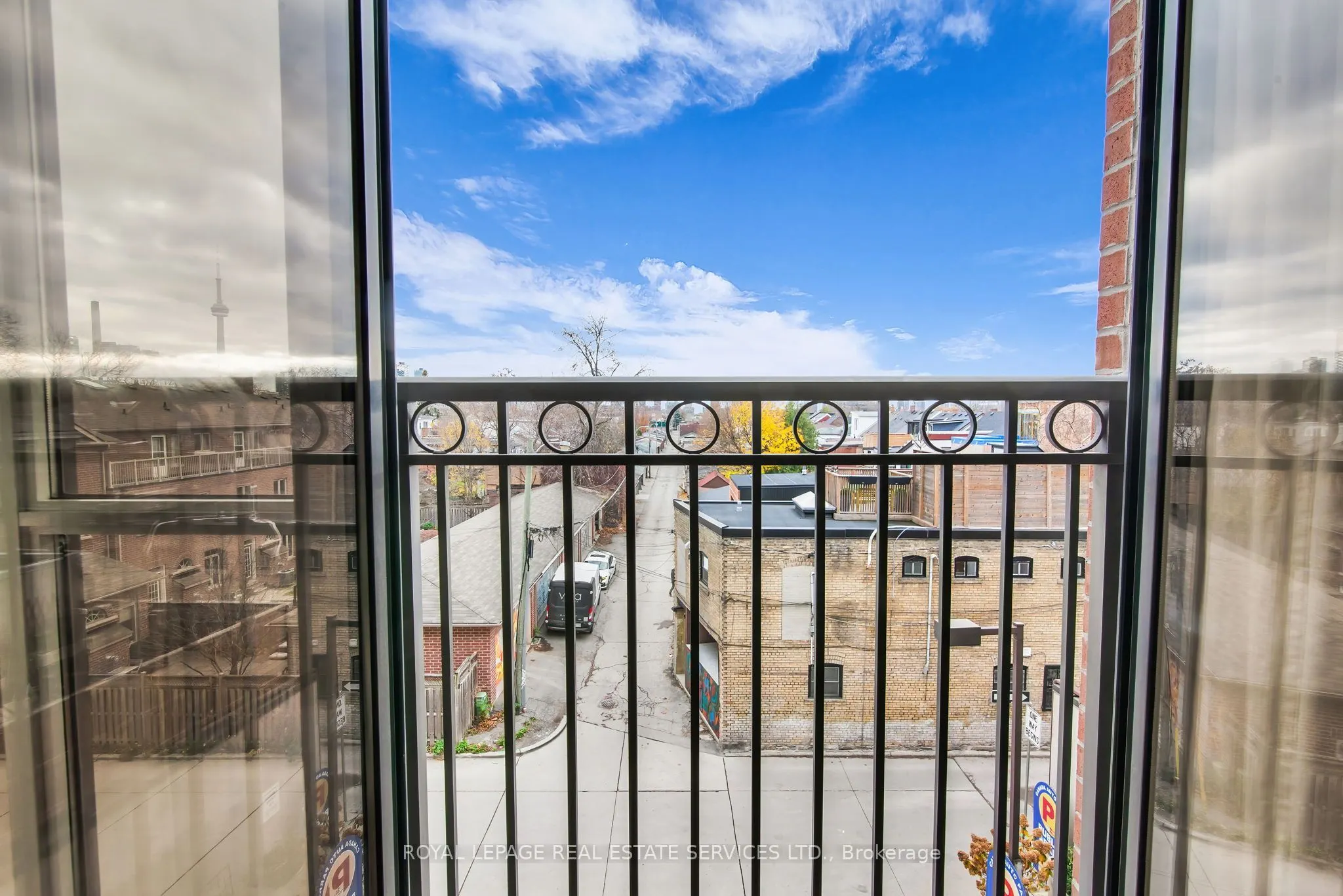 308 Palmerston Avenue #404