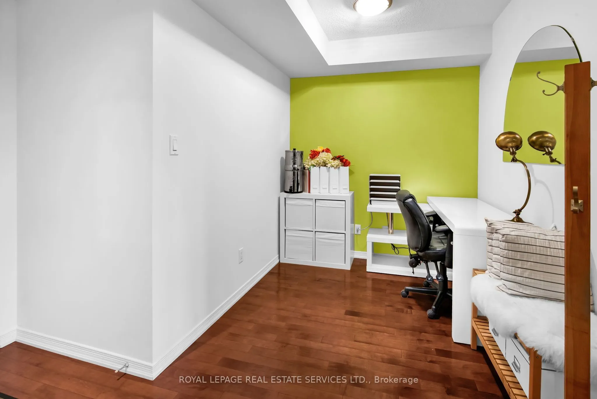 308 Palmerston Avenue #404