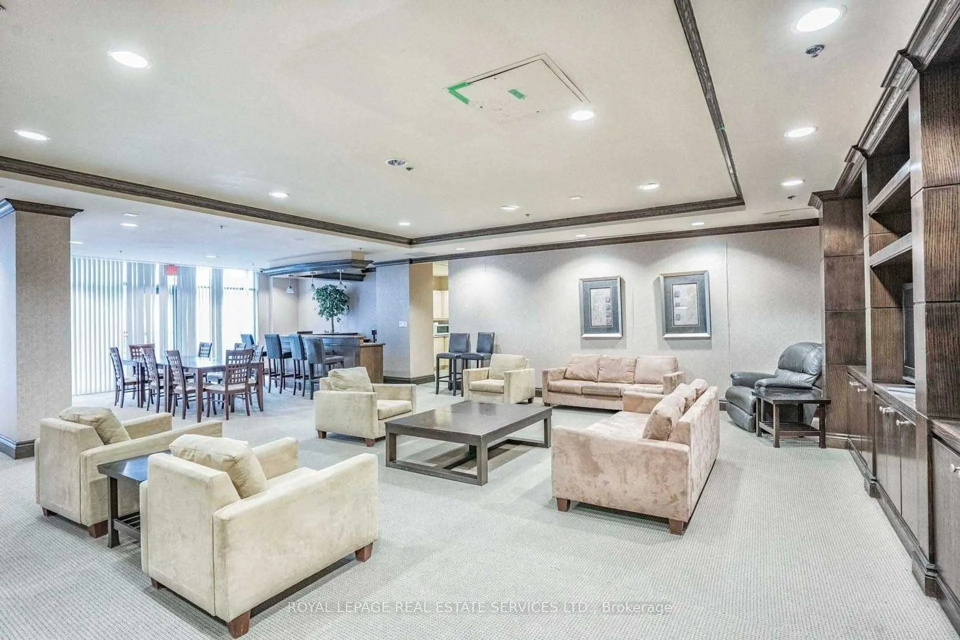 308 Palmerston Avenue #404