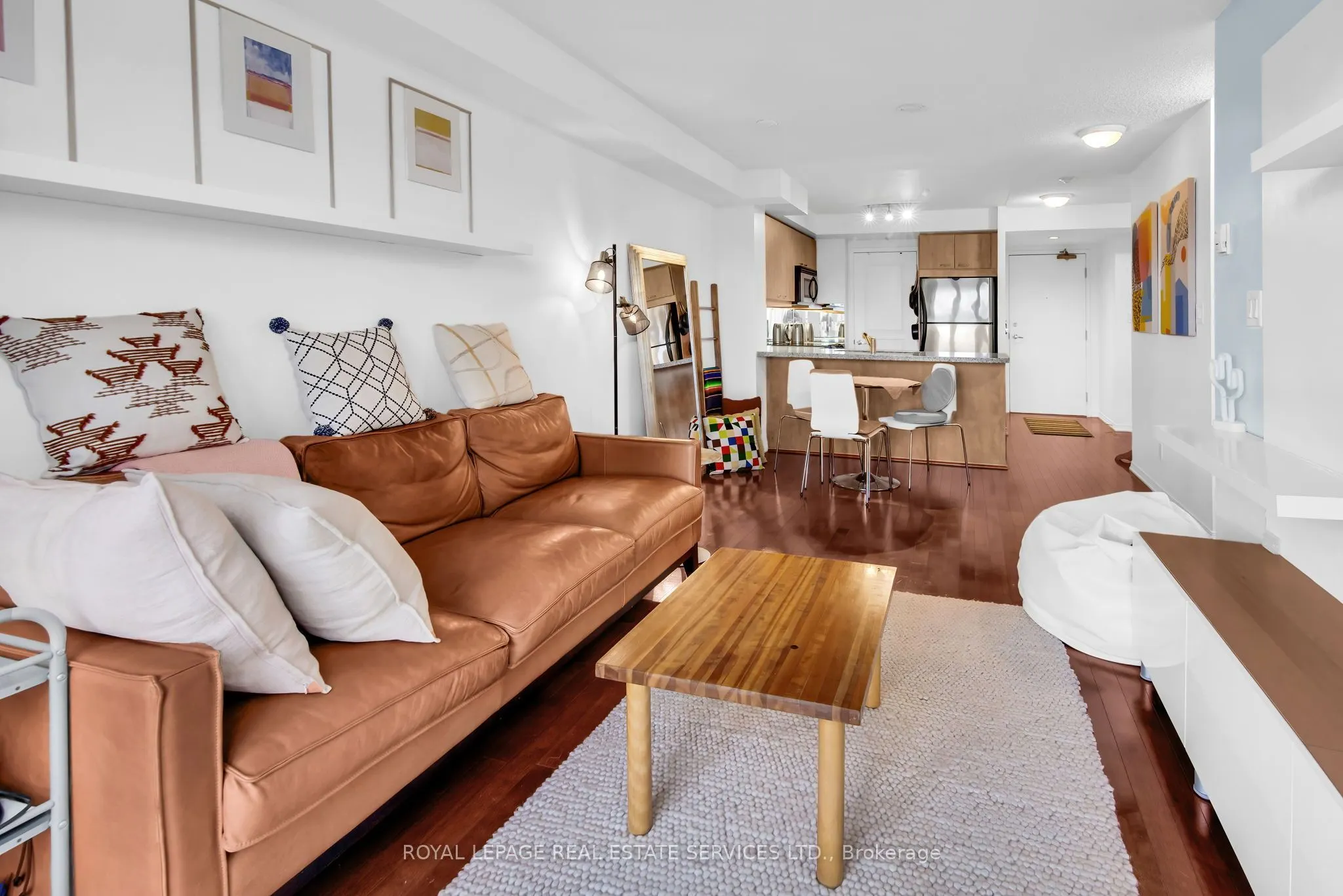 308 Palmerston Avenue #404